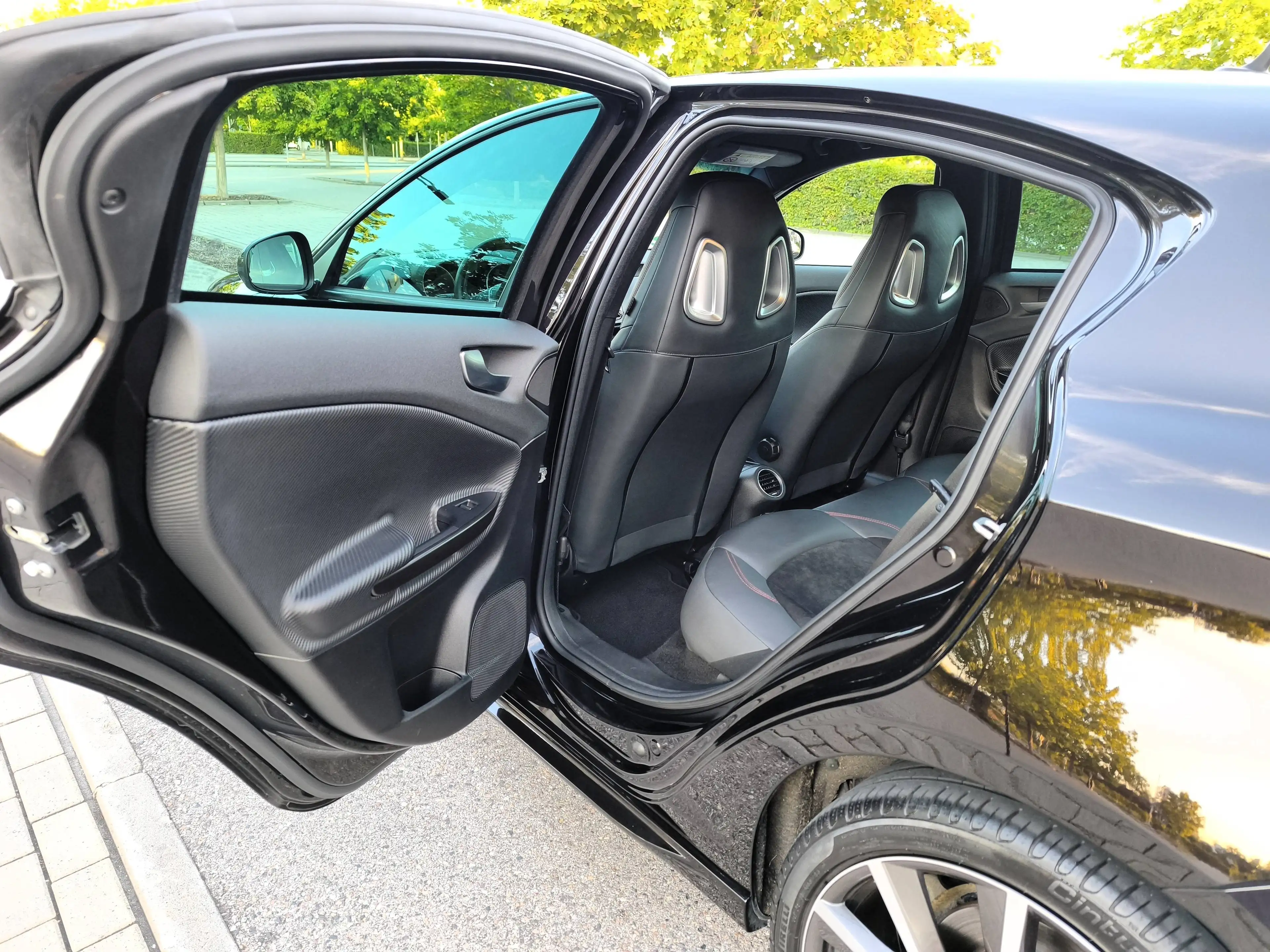 Alfa Romeo Giulietta Veloce 241 PS | 2. Hand | TCT | Sorglos-Paket | Scheckheft | 8-fach — photo 12