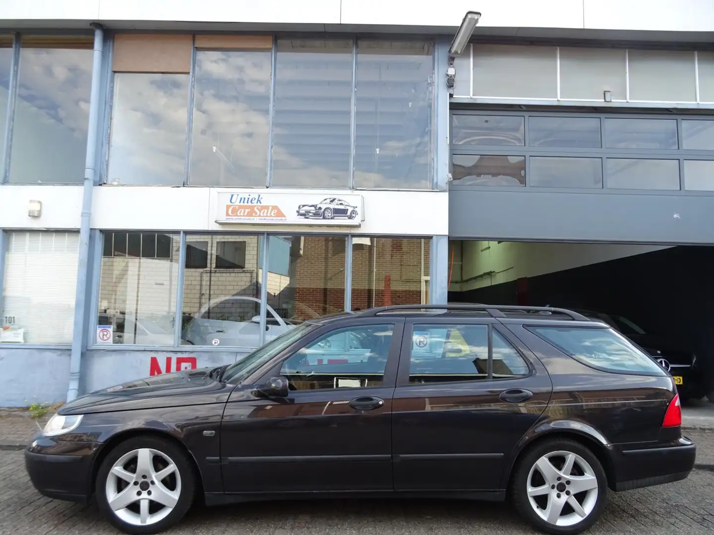 Saab 9-5 Estate 2.3t Linear Business Pack Zwart - 2