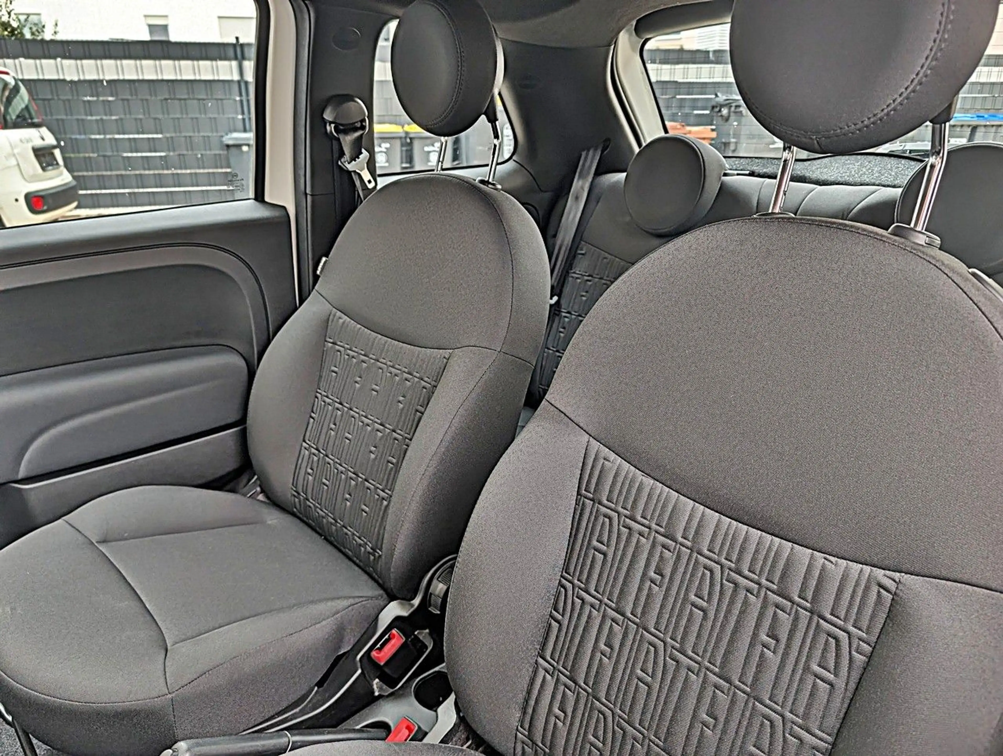 Fiat 500 *NAVI/PDC/ALU/Bluetooth/UConnect/DAB* — photo 11