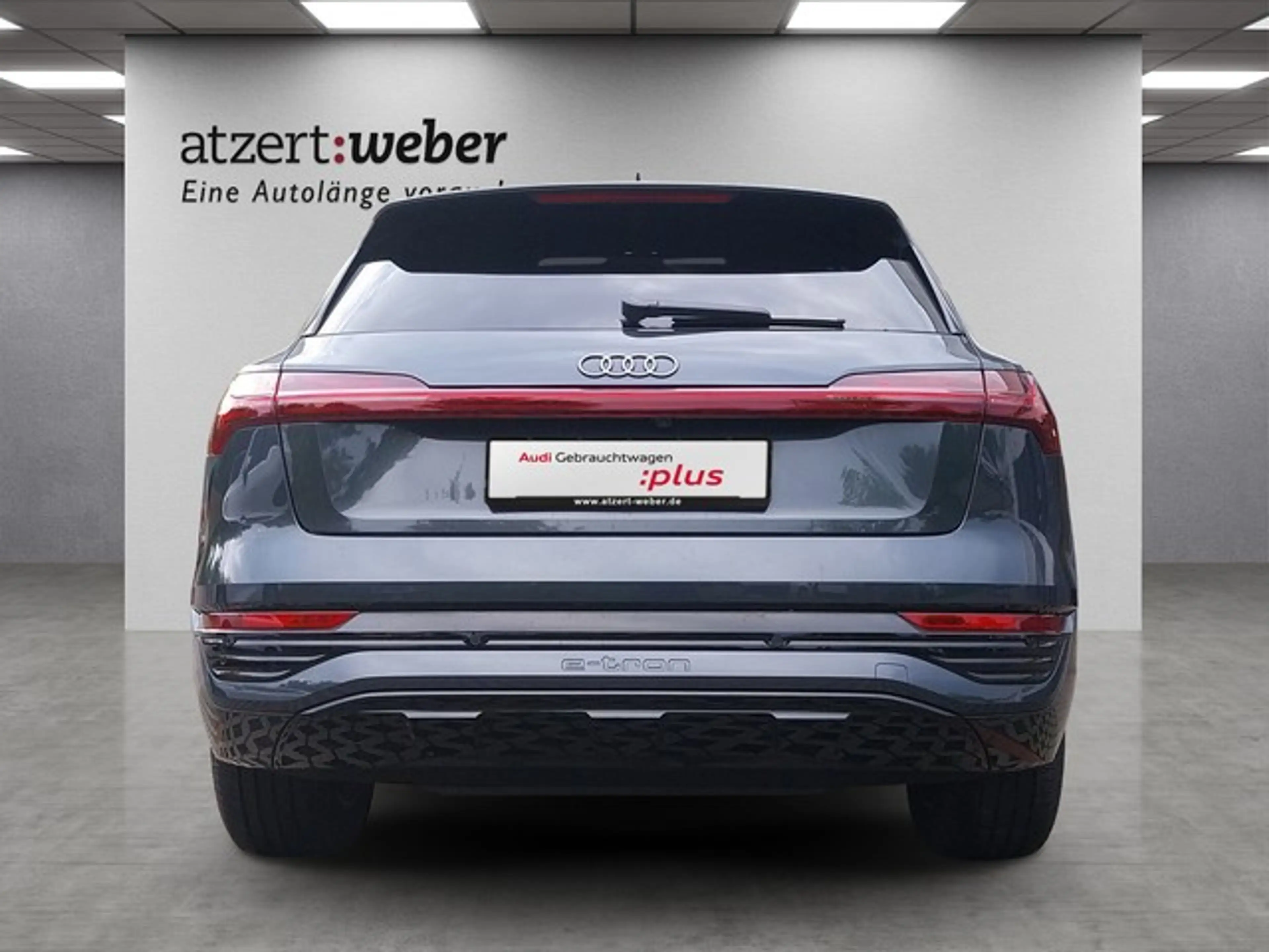 Audi Q8 e-tron 50 advanced AHK Pano Assistenzpaket+ — photo 5
