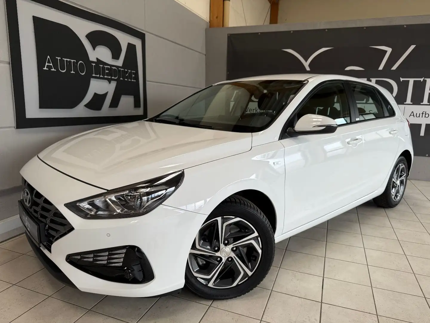 Hyundai i30 Trend/Navi/Rückfahrkamera/LED/Tempomat Bianco - 1