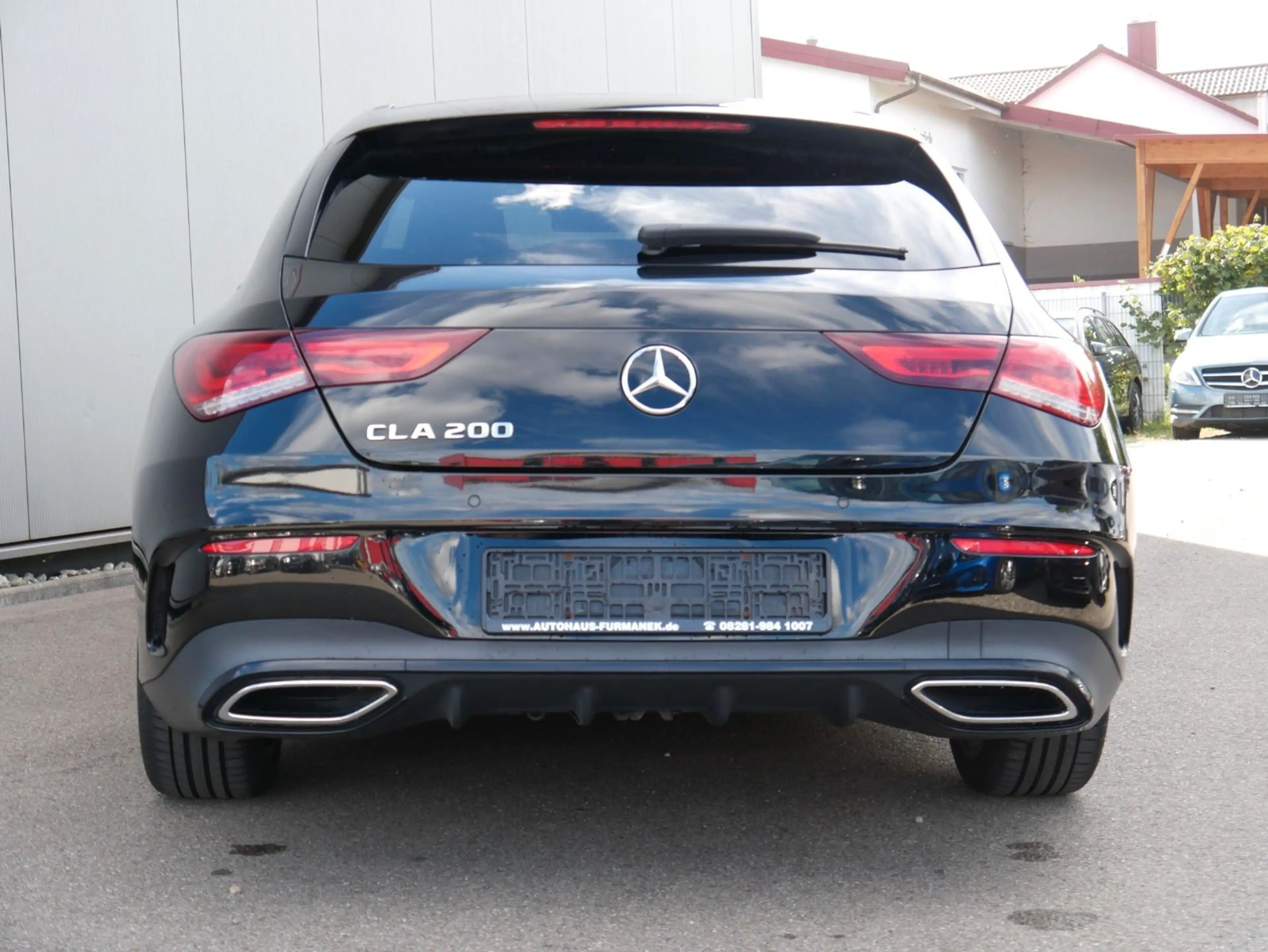 Mercedes-Benz CLA 200 SB AMG-Line NAVI/LED/PANO/RFK/NIGHT — photo 3