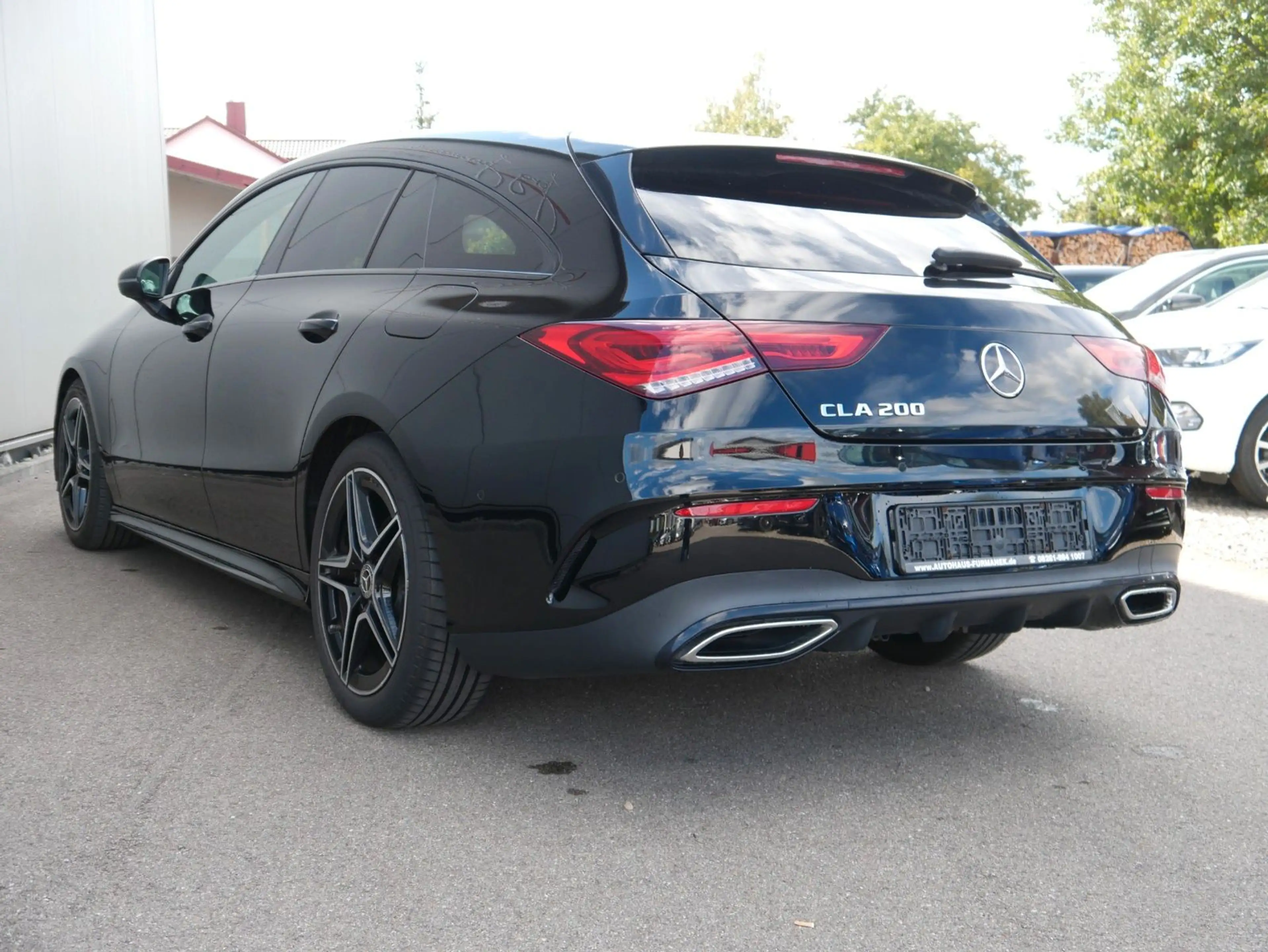 Mercedes-Benz CLA 200 SB AMG-Line NAVI/LED/PANO/RFK/NIGHT — photo 2