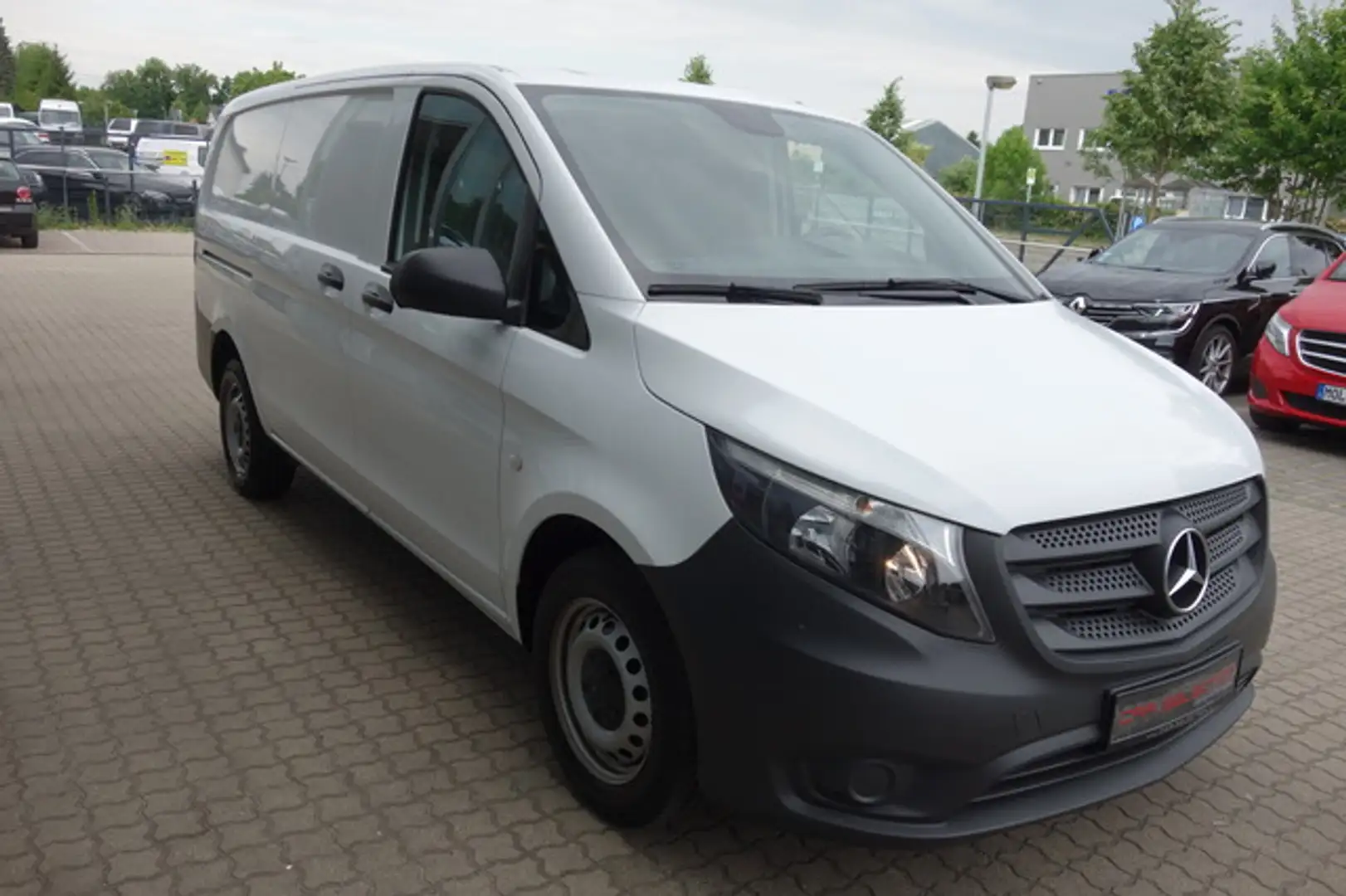 Mercedes-Benz Vito 110 CDI Kasten Lang KLIMA/TEMP/LKW Weiß - 2