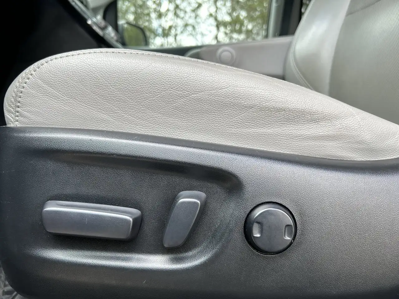 Toyota Sienna снимка Toyota Sienna