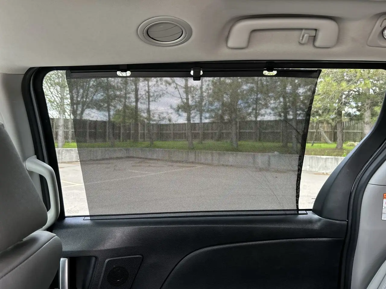 Toyota Sienna снимка Toyota Sienna