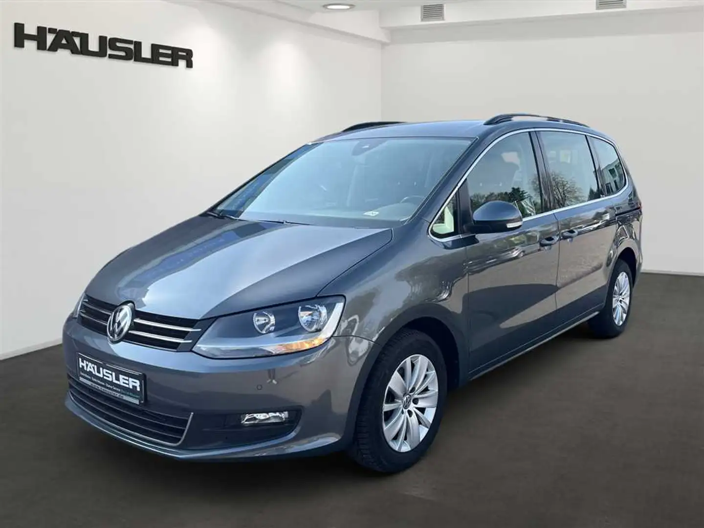 Volkswagen Sharan 1.4 TSI 7-Sitzer Comfortline mit PDC*SHZ*Navi Grau - 1