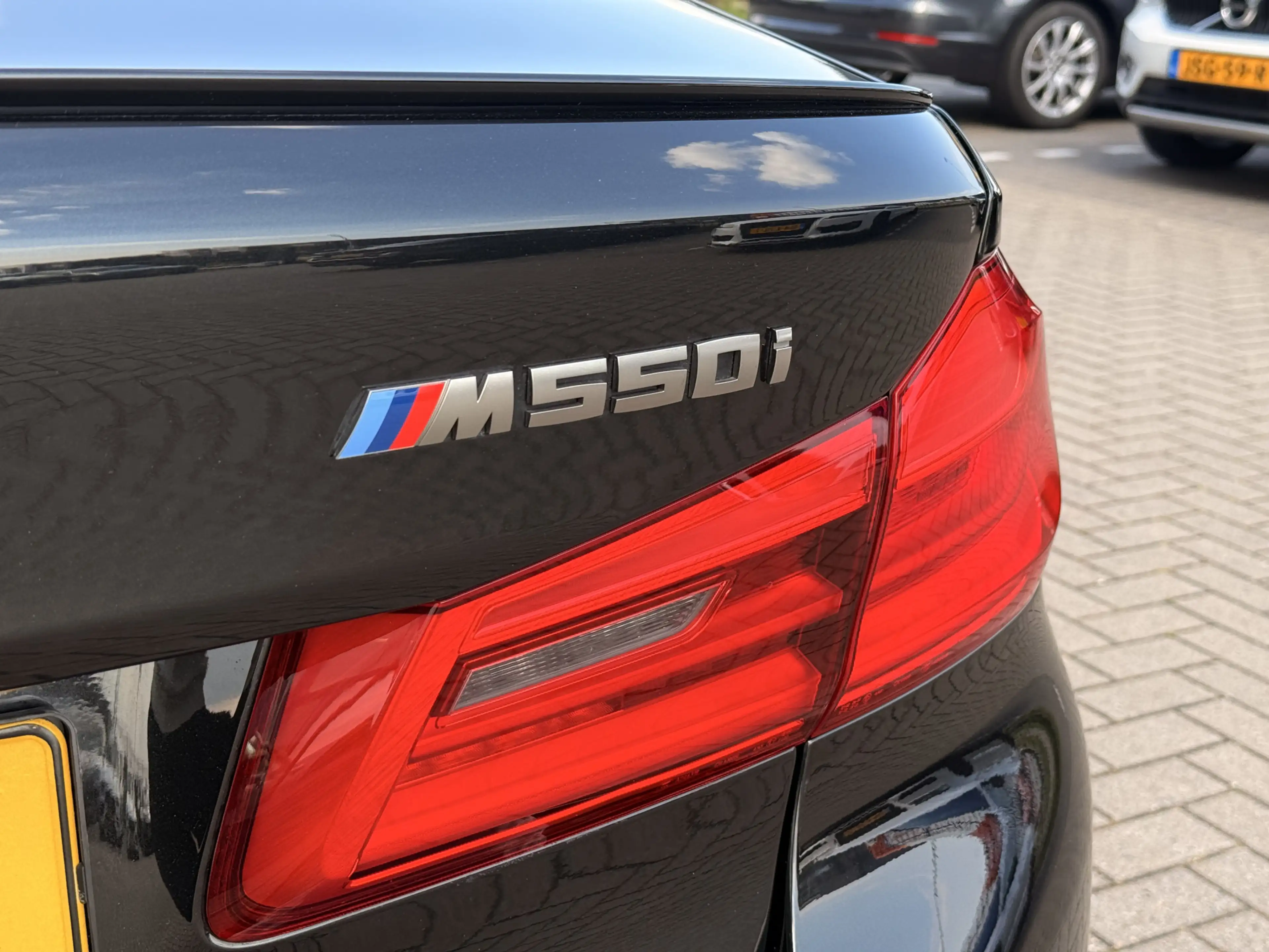 BMW M550 5-serie M550i xDrive High Executive | 4WS | Soft-C — photo 24