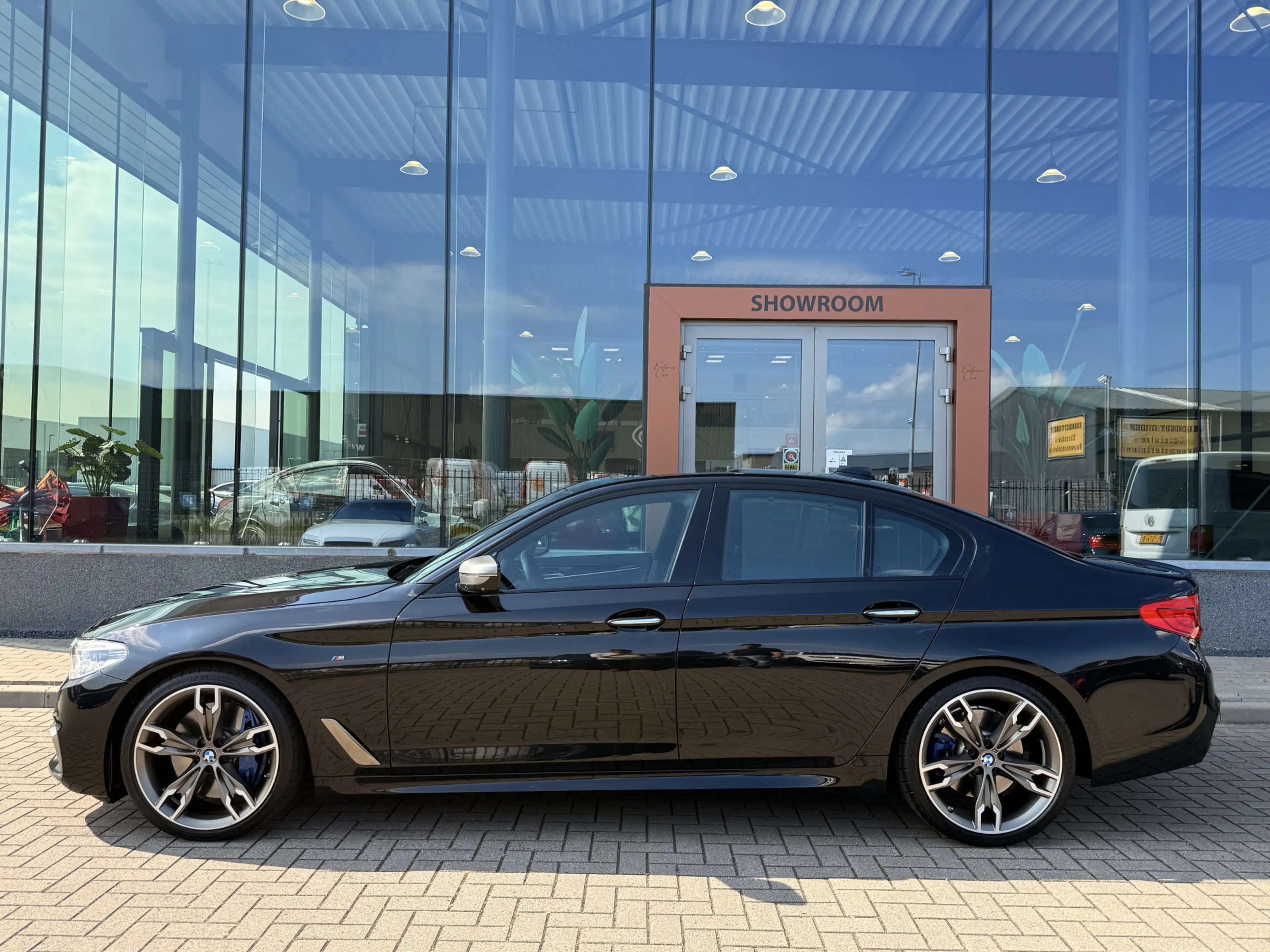BMW M550 5-serie M550i xDrive High Executive | 4WS | Soft-C — photo 10