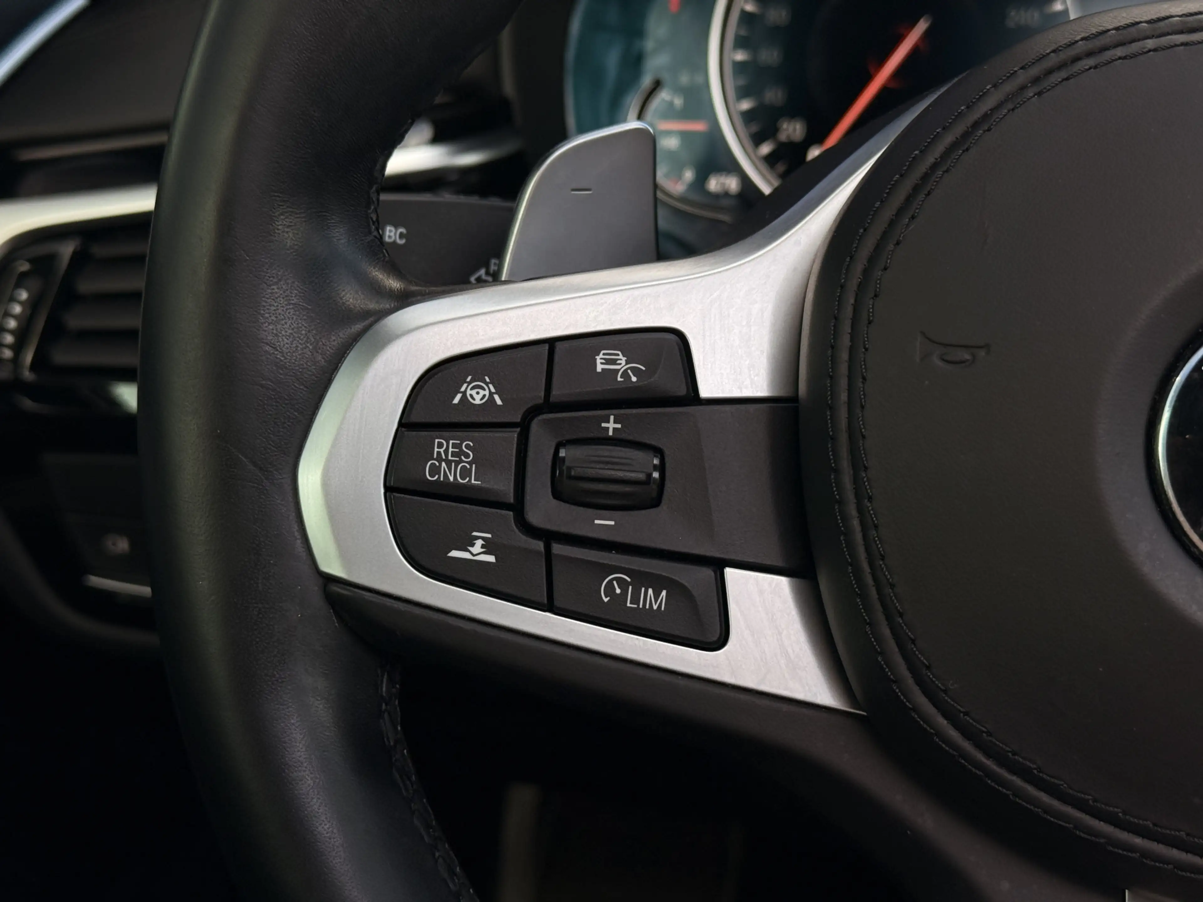 BMW M550 5-serie M550i xDrive High Executive | 4WS | Soft-C — photo 26