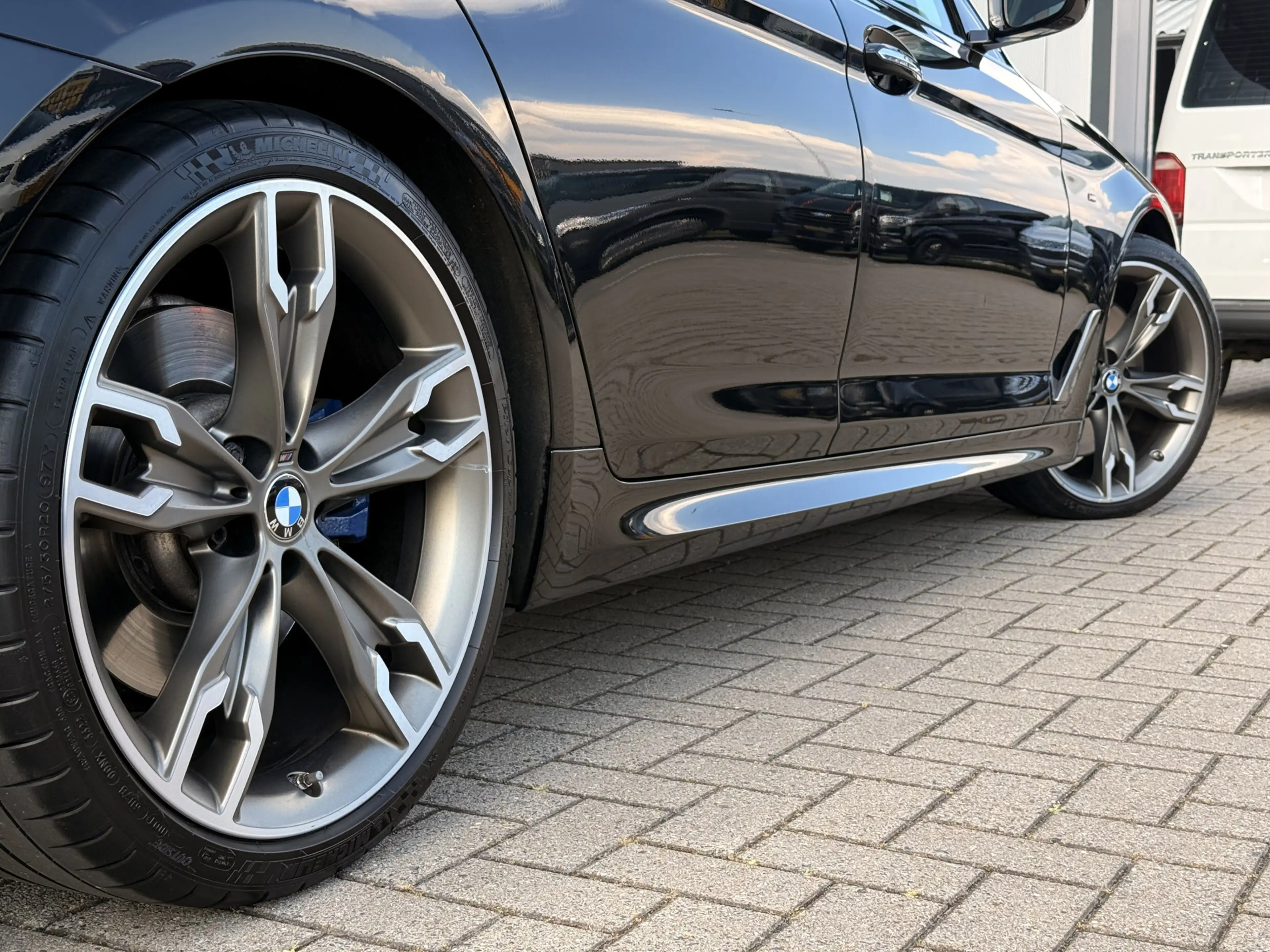 BMW M550 5-serie M550i xDrive High Executive | 4WS | Soft-C — photo 22