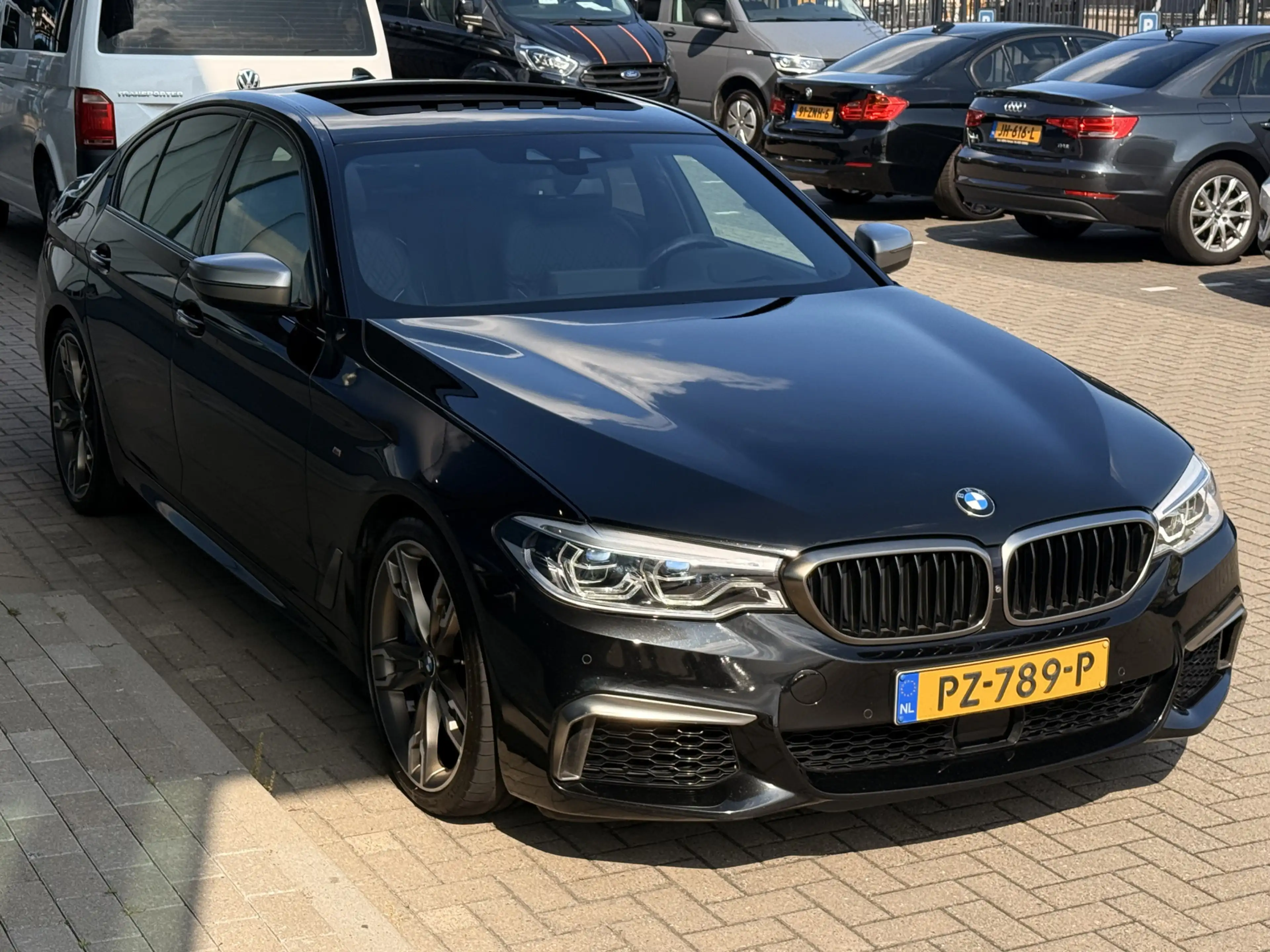 BMW M550 5-serie M550i xDrive High Executive | 4WS | Soft-C — photo 16