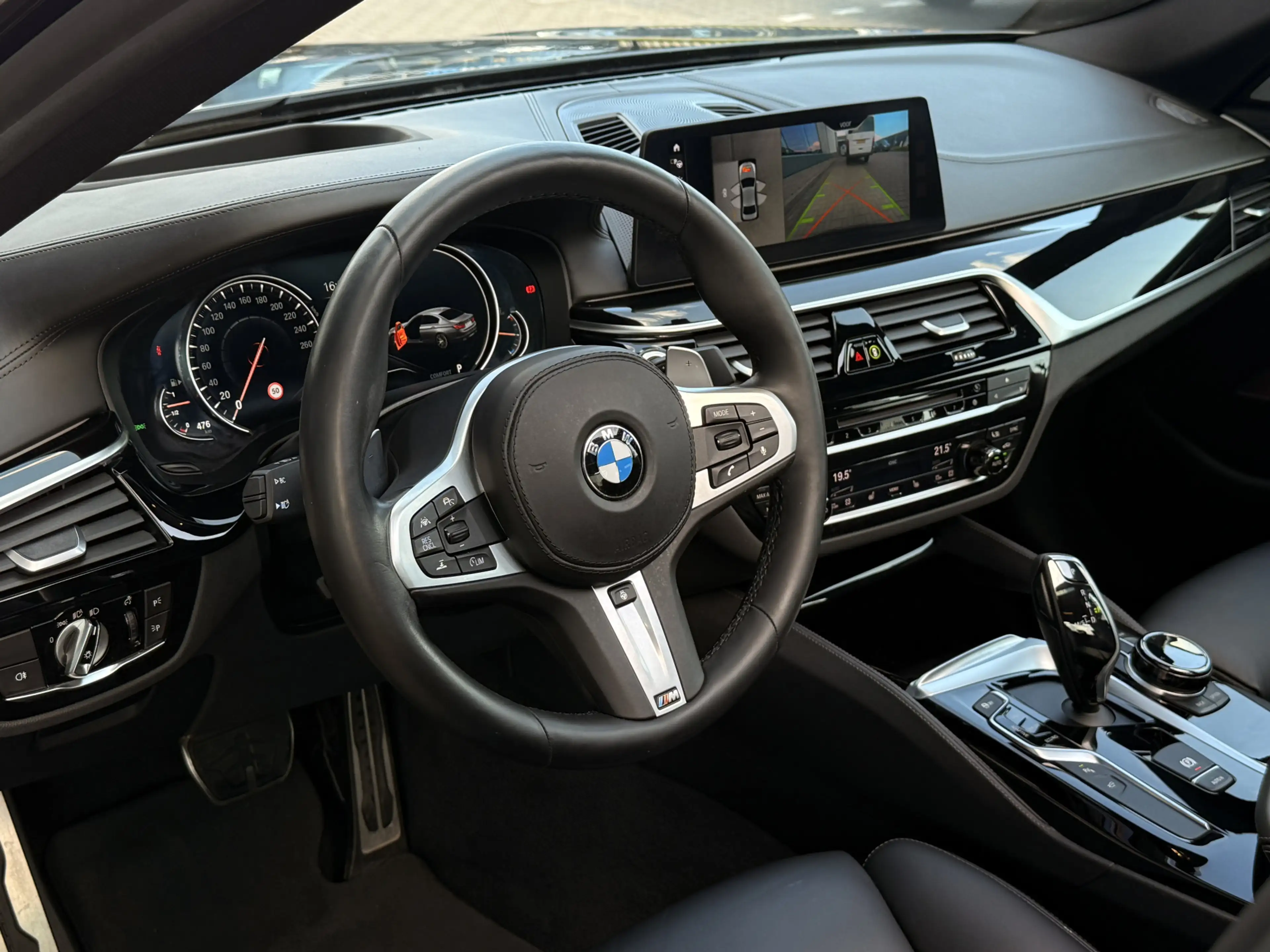 BMW M550 5-serie M550i xDrive High Executive | 4WS | Soft-C — photo 25
