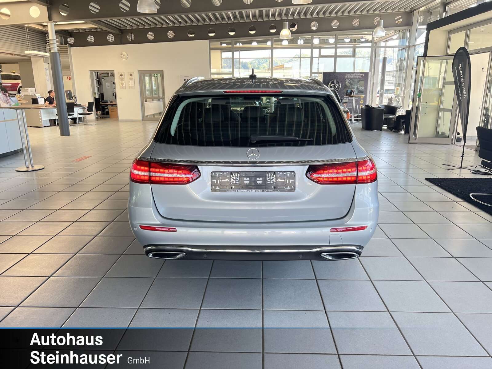 Mercedes-Benz E 220