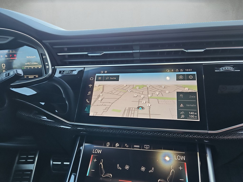 Audi SQ8 4.0 TFSI quattro tiptronic *Matrix*Pano*B&O* — photo 10