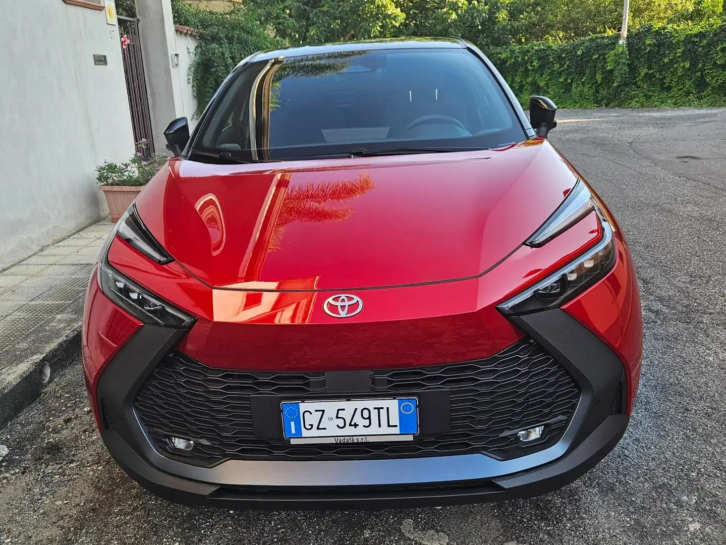 Toyota C-HR C-HR II 2023 1.8 hev Trend fwd e-cvt Rosso - 1