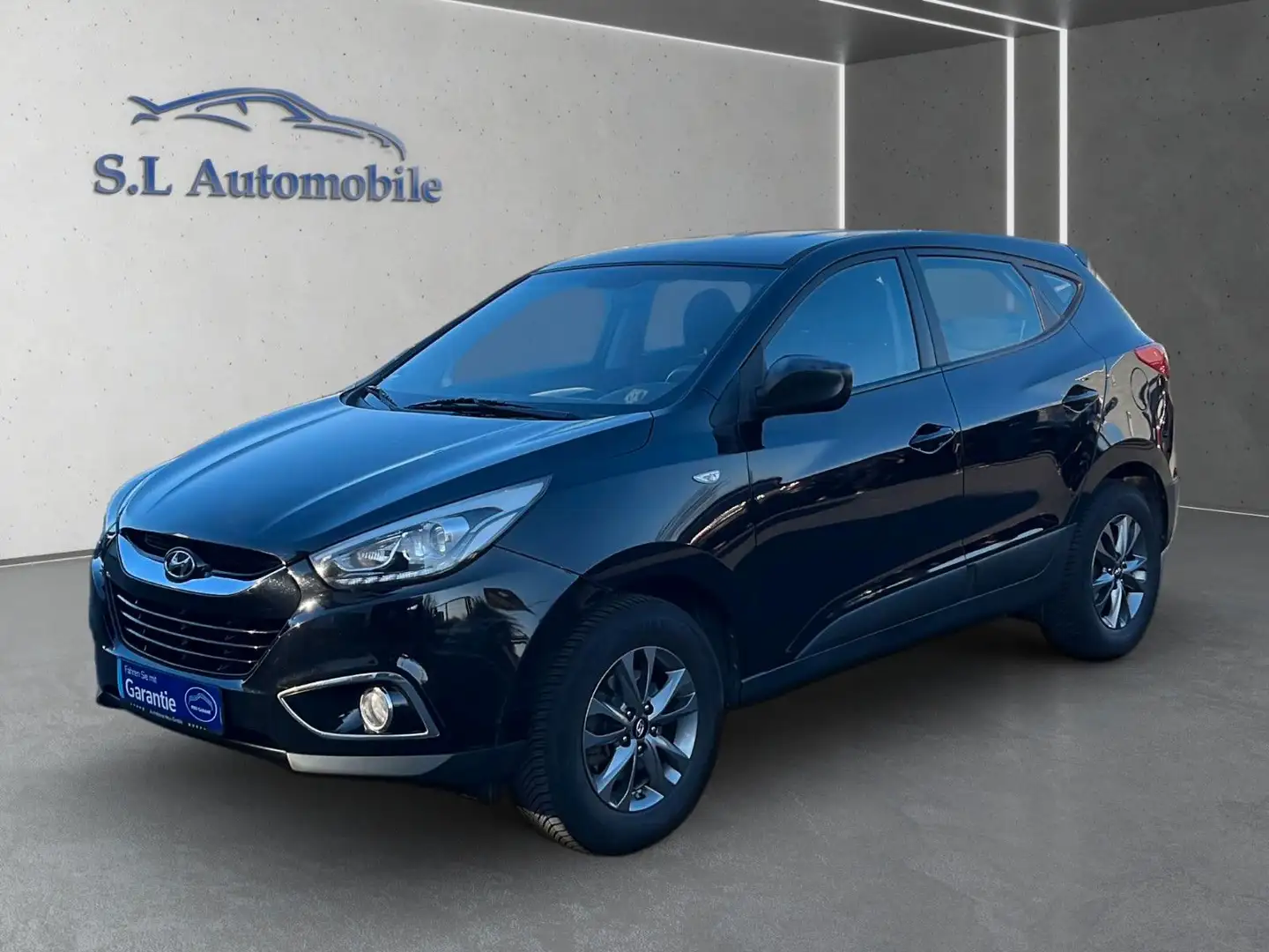 Hyundai iX35 FIFA World Cup Edition 2WD Wagen Nr 036 Schwarz - 2