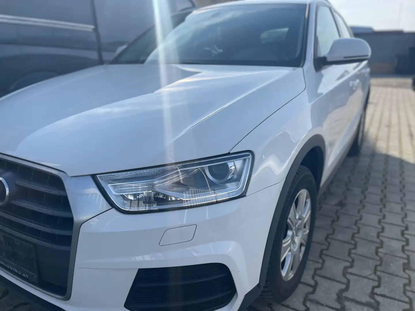 Audi Q3 Q3 2,0 TDI Weiß - 1