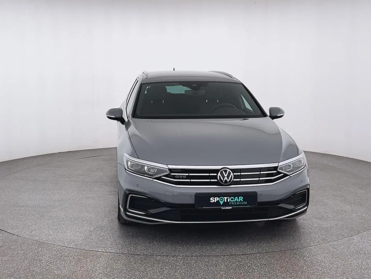 Volkswagen Passat Variant GTE 1.4 TSI*NAVI*SHZ*RFK*uvm Grau - 2