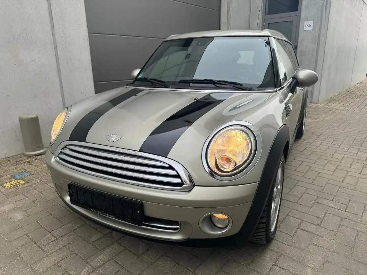 MINI Cooper Clubman Mini Cooper Clubman Beige - 1