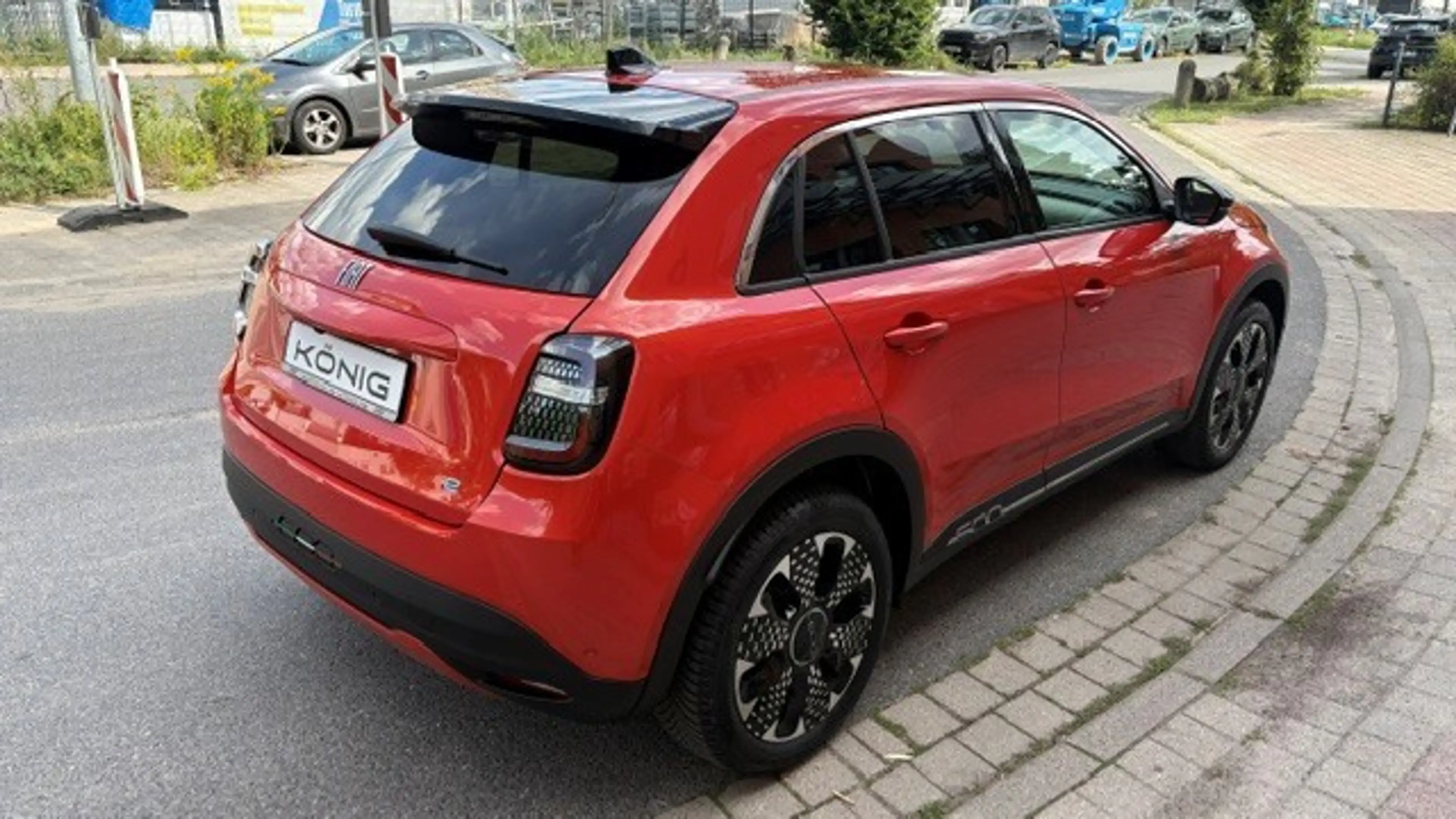 Fiat 600e La Prima Navi — photo 4
