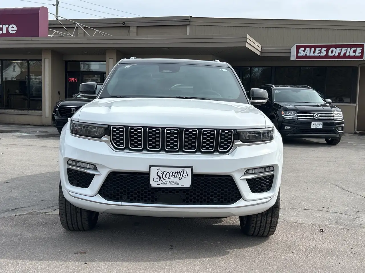 Jeep Grand Cherokee снимка Jeep Grand Cherokee