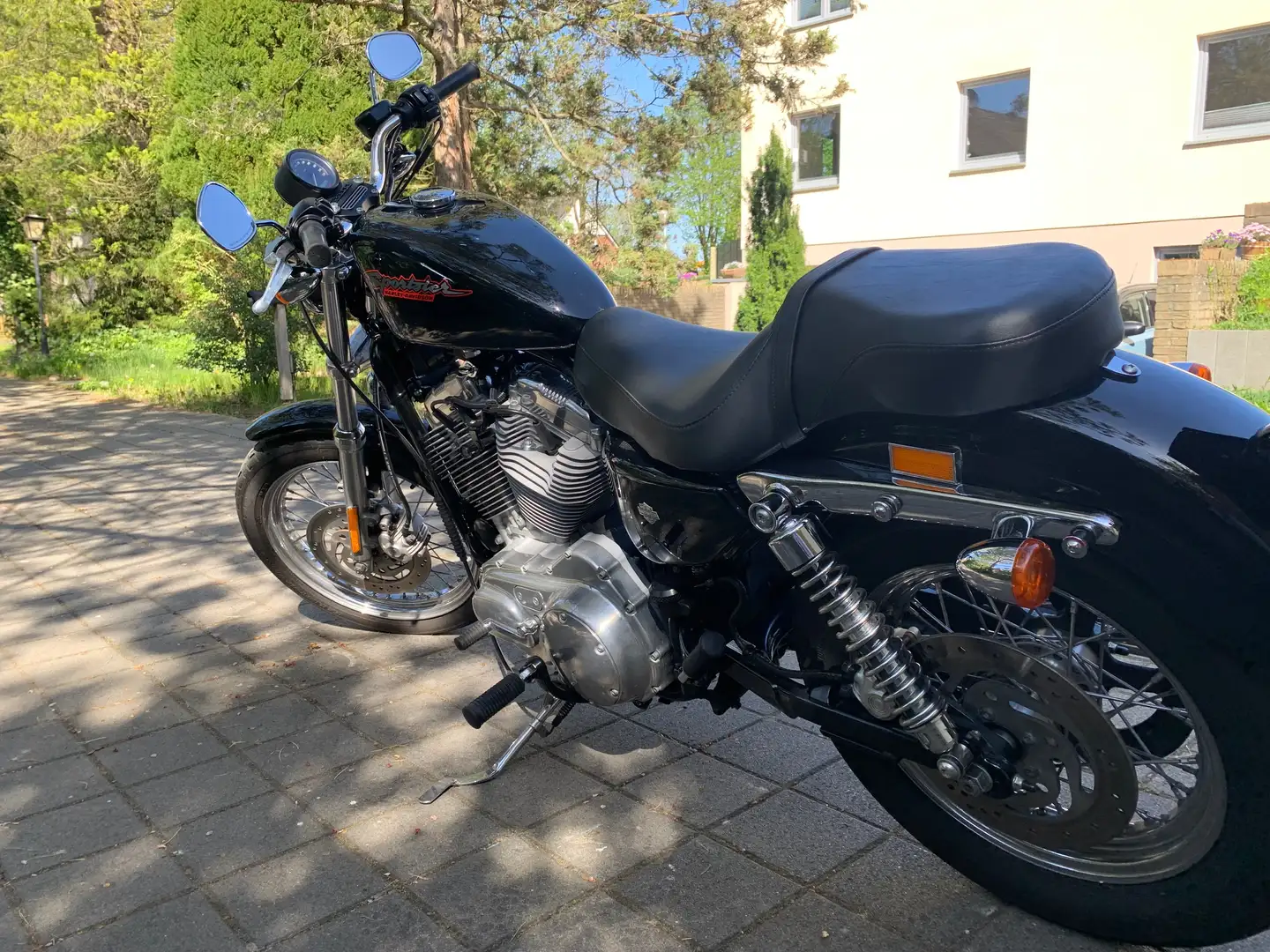 Harley-Davidson Sportster XL 883 Noir - 2