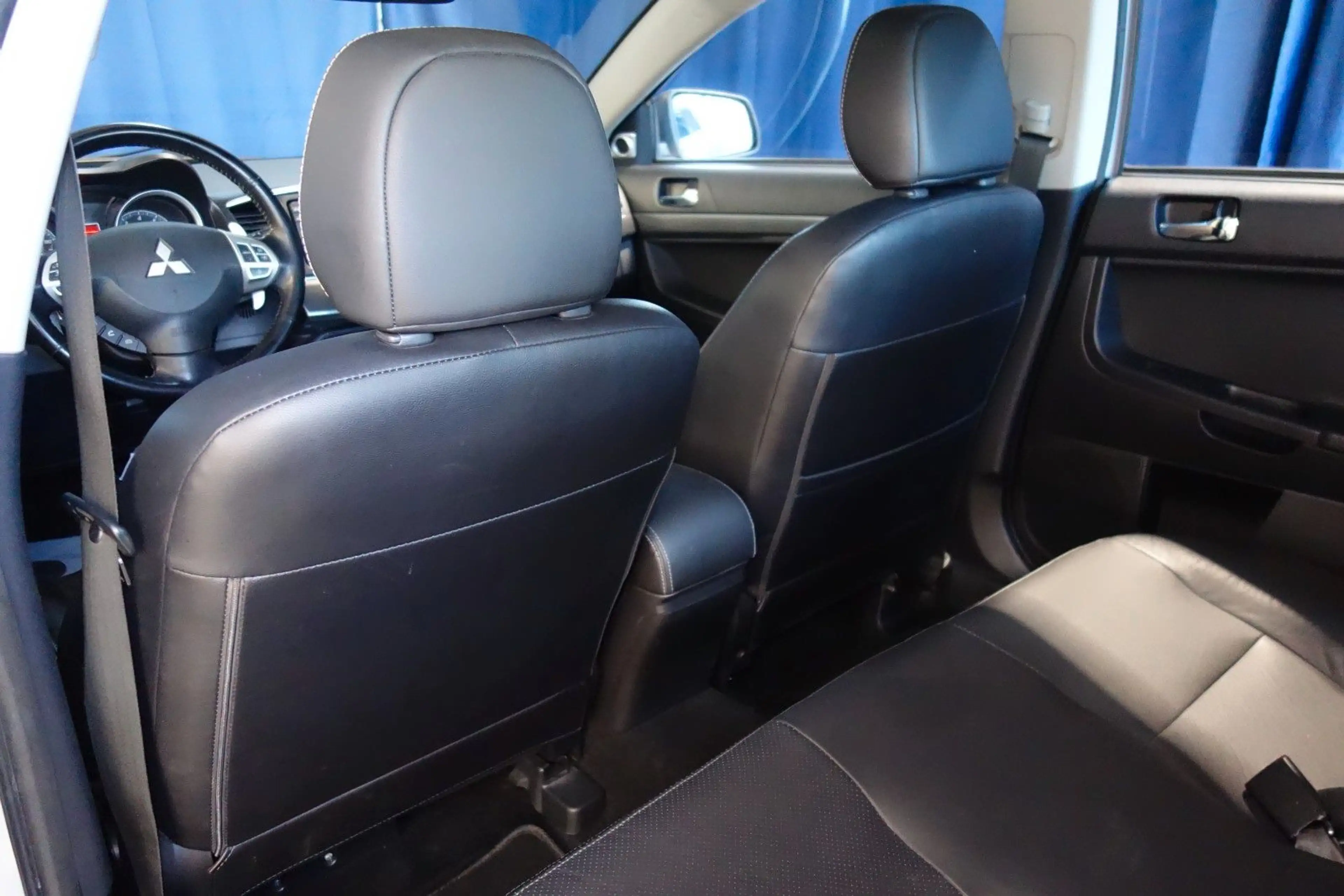 Mitsubishi Lancer Sportback Instyle"TOP CAR" — photo 15