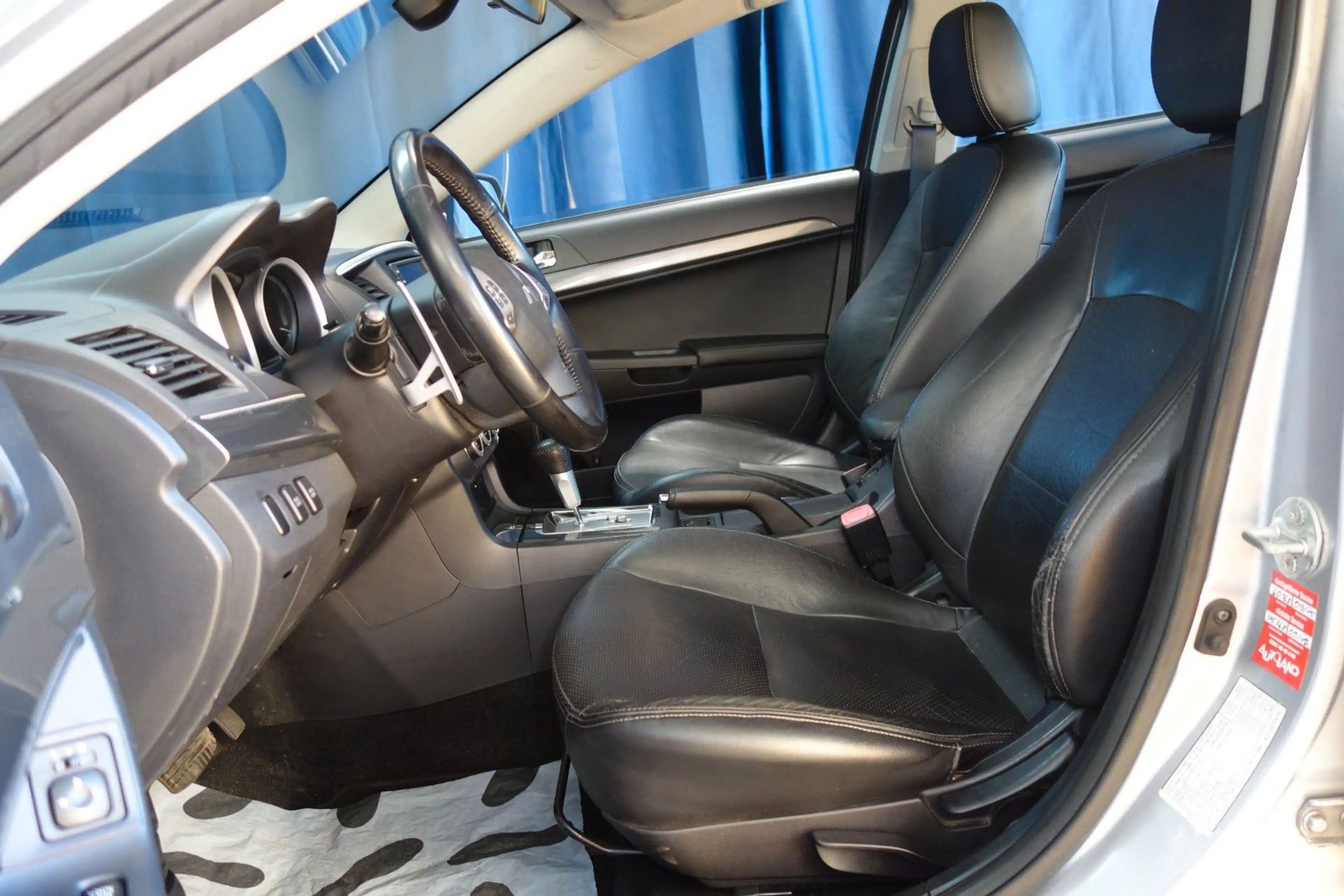Mitsubishi Lancer Sportback Instyle"TOP CAR" — photo 11