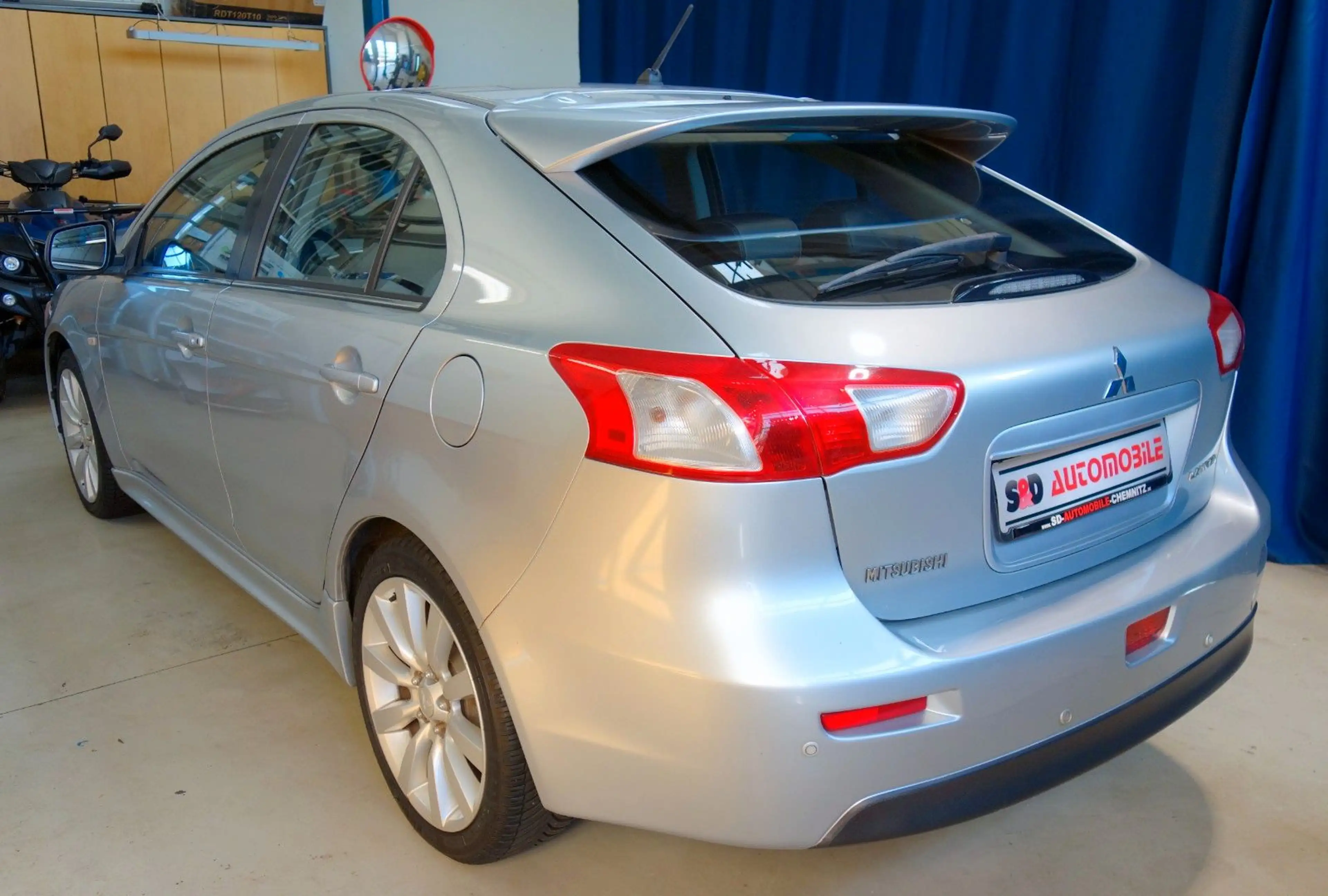 Mitsubishi Lancer Sportback Instyle"TOP CAR" — photo 3