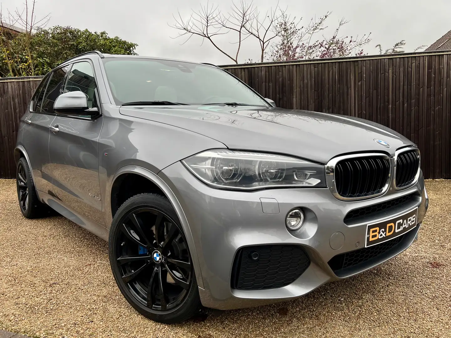 BMW X5 xDrive40e M-SPORT PANO/H.U.D./CAM/20"/MEMO/XENON - 1