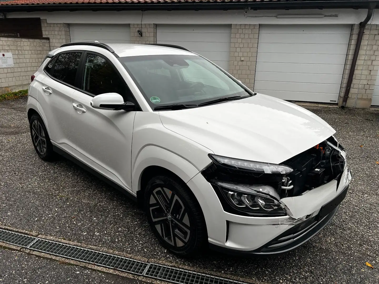 Hyundai KONA Elektro 2WD besch. bed. fahrber. Airbags ZU Weiß - 1