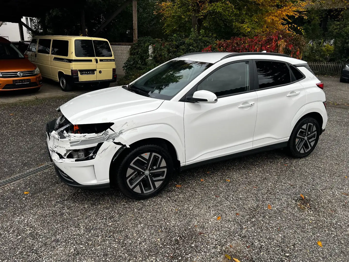 Hyundai KONA Elektro 2WD besch. bed. fahrber. Airbags ZU Weiß - 2