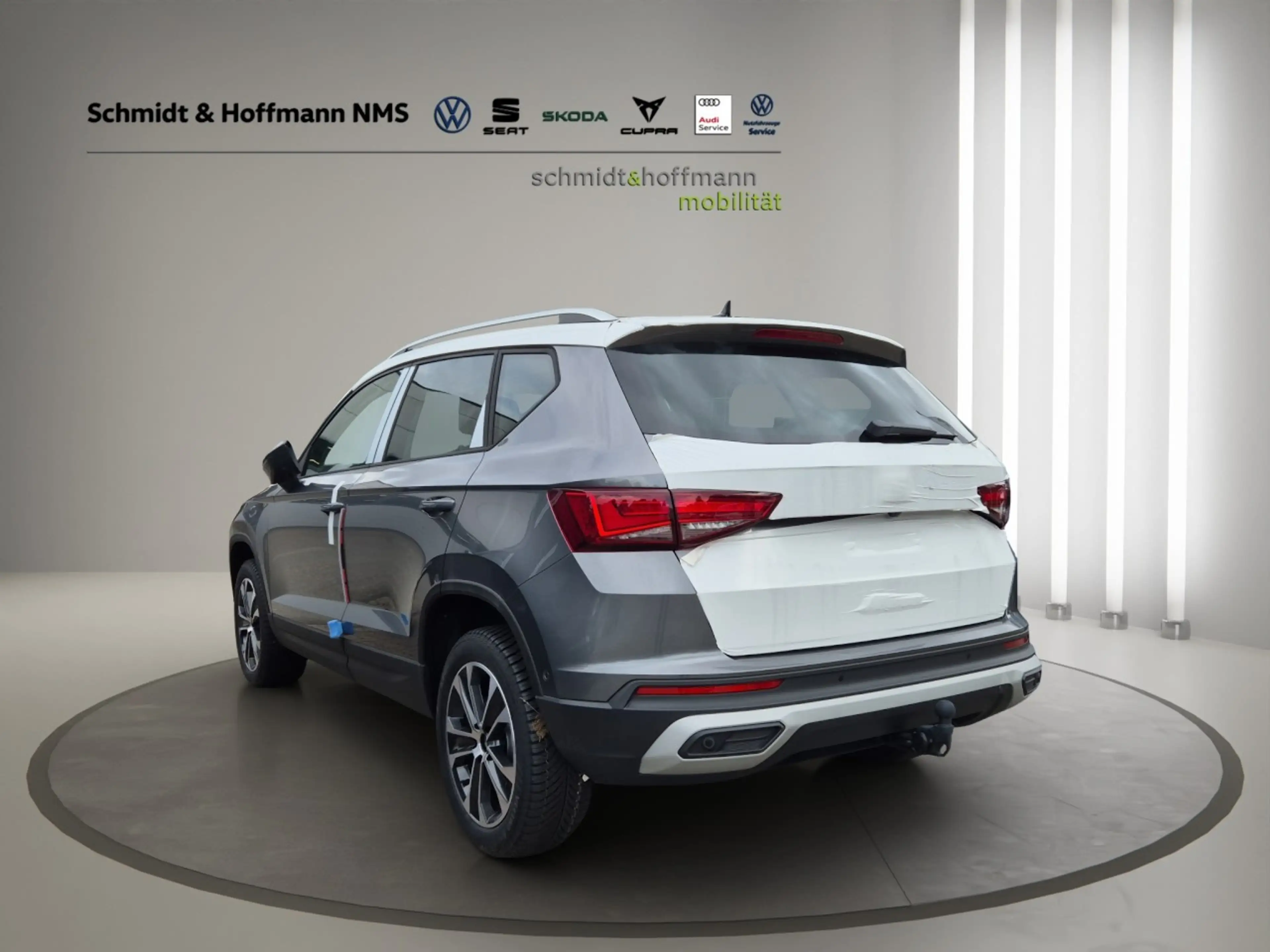SEAT Ateca Style 1.5 TSI DSG AHK Ganzjahr Kamera Klima Navi — photo 4