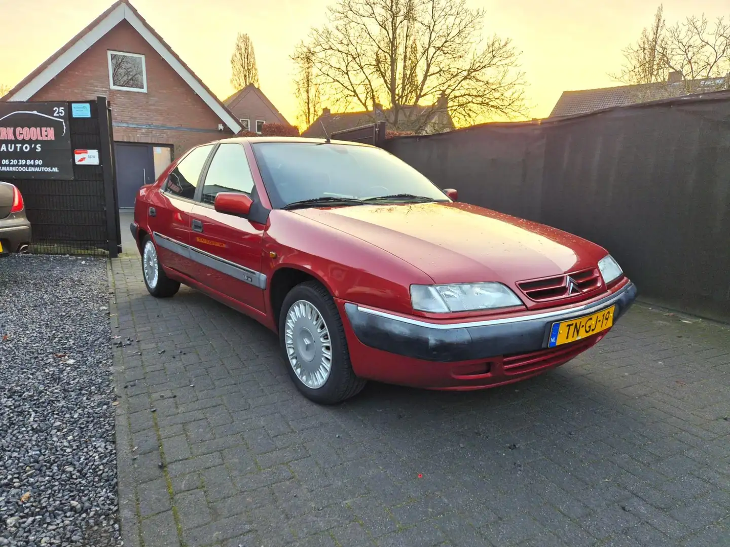 Citroen Xantia 1.8i-16V Automaat Navi Airco Rot - 2