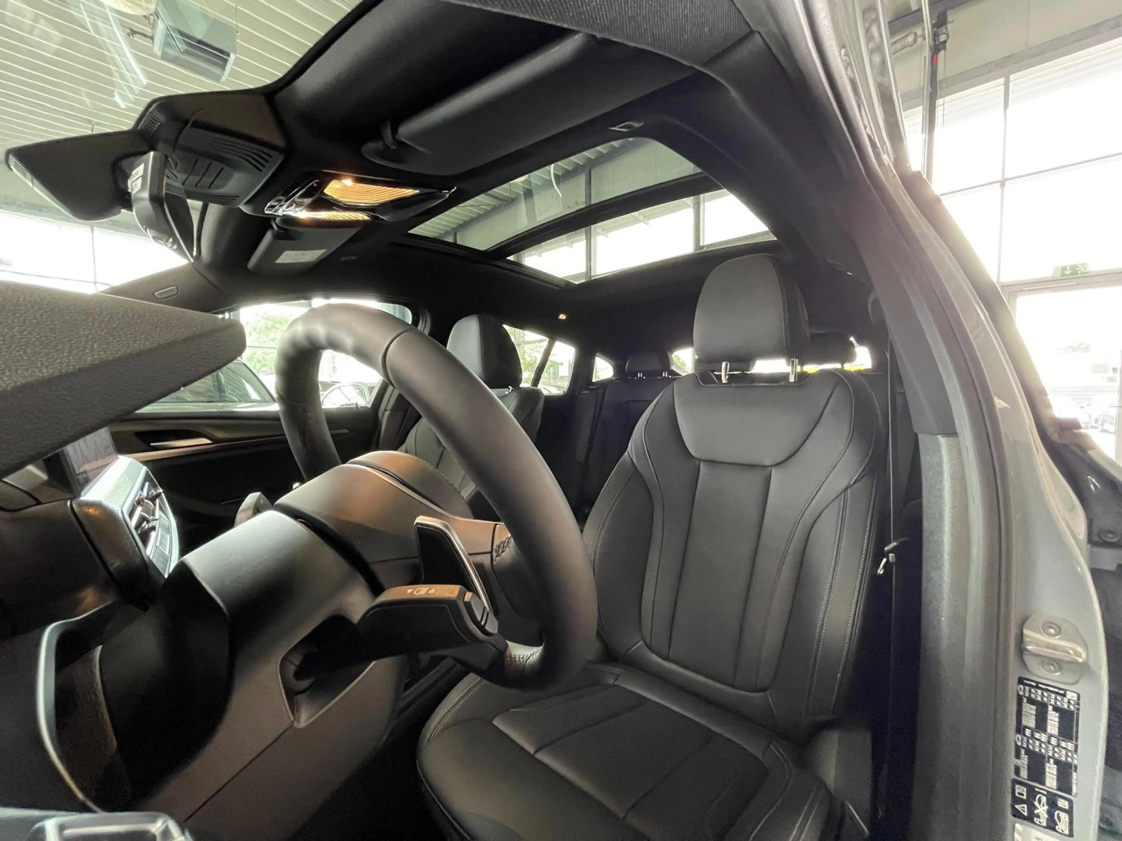 BMW X4 xDrive 20i M Sport A-LED/ACC/PANO/AHK — photo 8