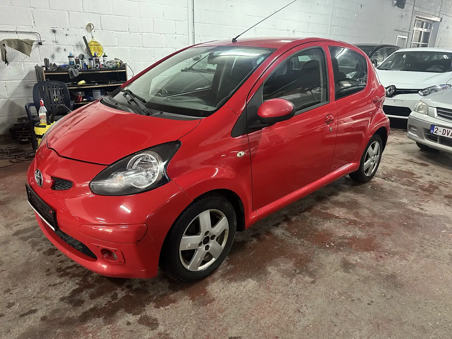 Toyota Aygo 1.0 VVT-i Up MultiMode - 1
