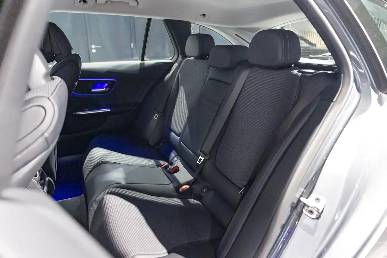 Mercedes-Benz C-Class Estate C e Luxury Line AMBIENT LIGHTNING NAVI, миниатюра 8