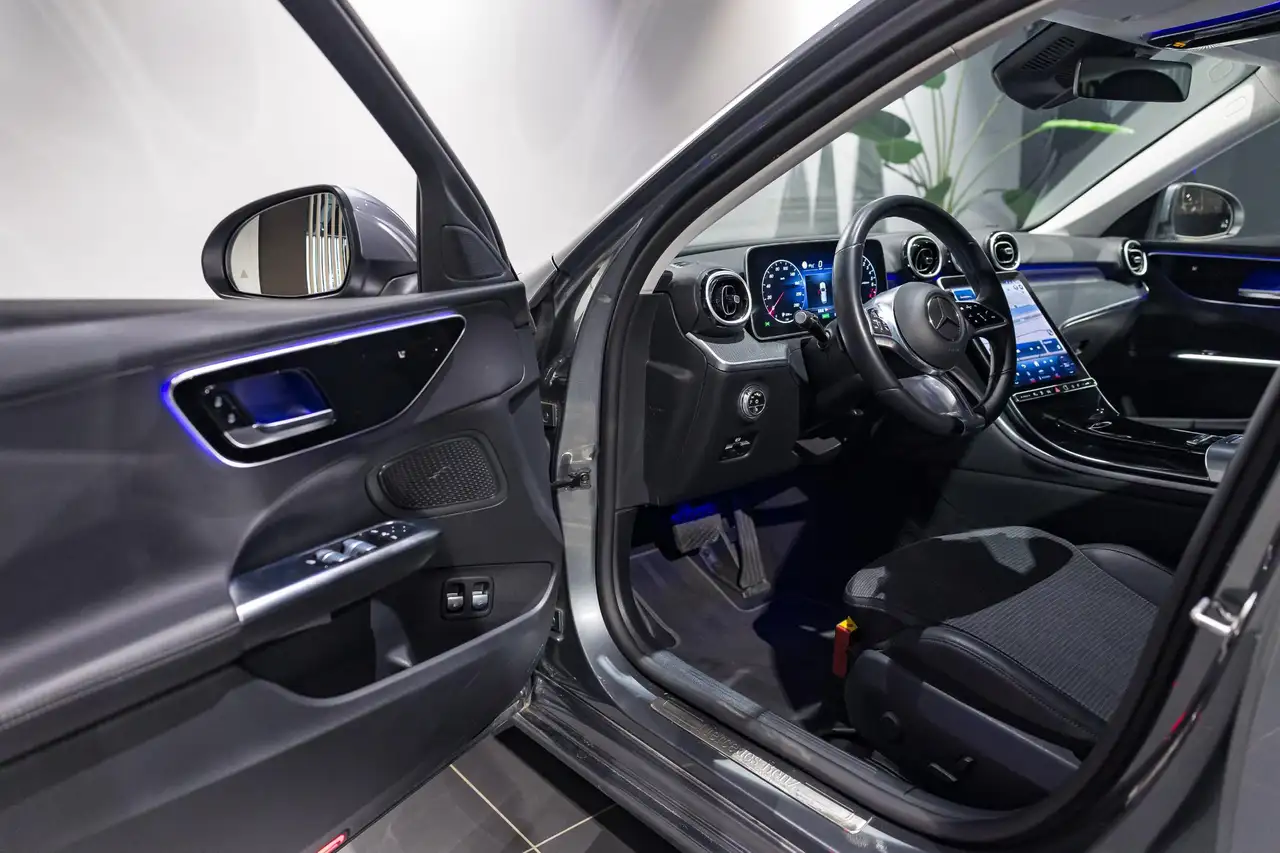 Mercedes-Benz C-Class Estate C e Luxury Line AMBIENT LIGHTNING NAVI, миниатюра 23