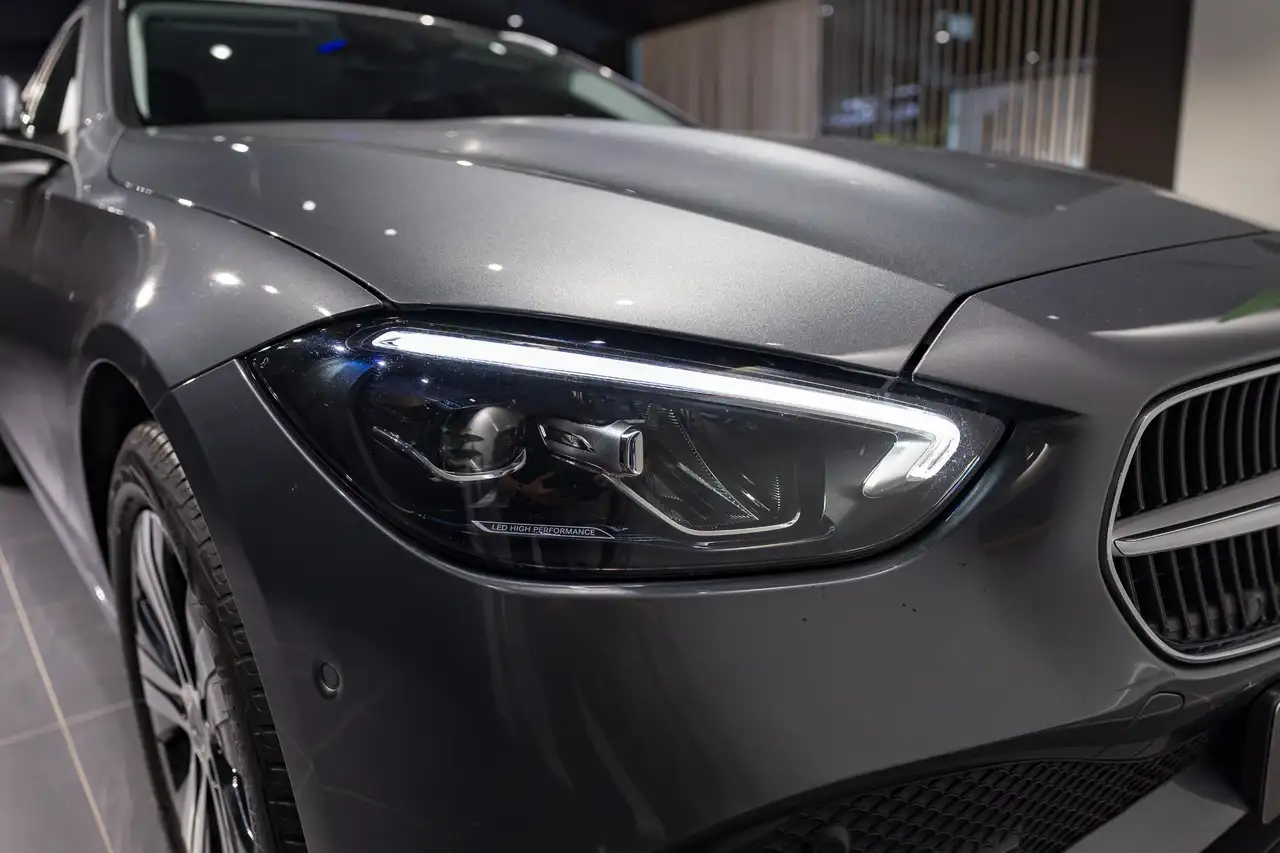 Mercedes-Benz C-Class Estate C e Luxury Line AMBIENT LIGHTNING NAVI, миниатюра 6