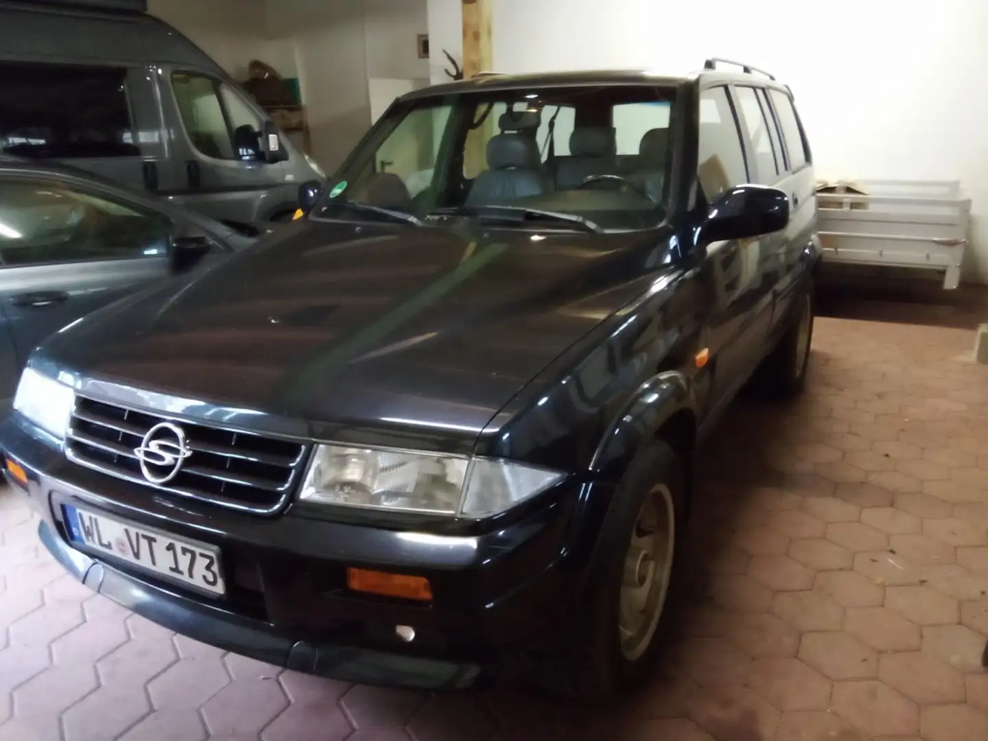 SsangYong Musso Musso+E32+Automatik Fekete - 2