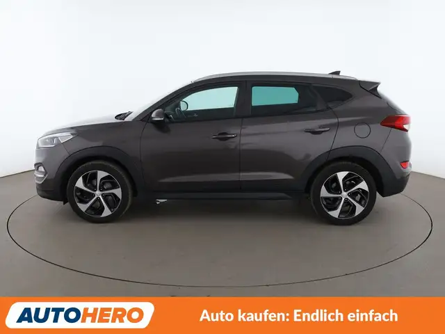 Hyundai Tucson view 3
