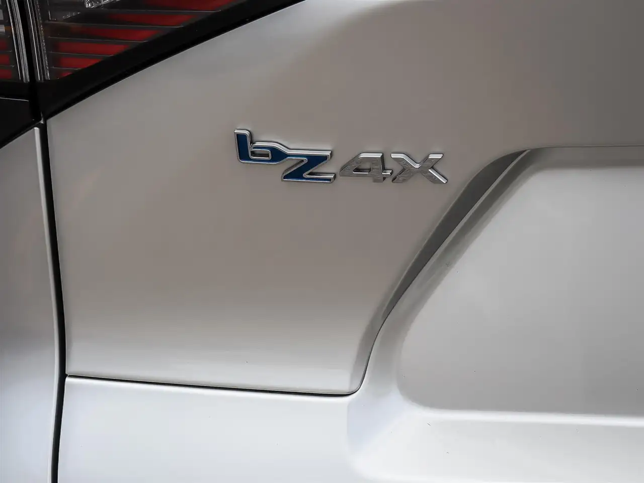 Toyota bZ4X снимка Toyota bZ4X
