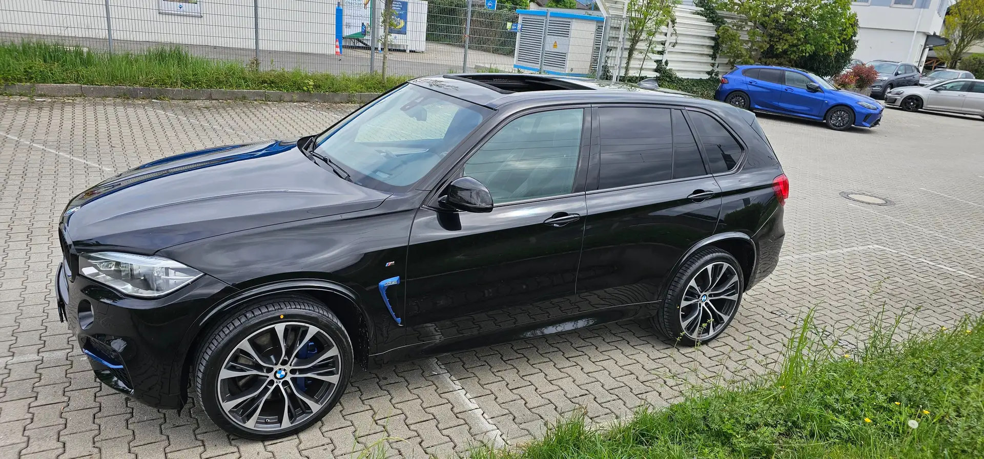 BMW X5 M50d*Sport-Aut.*HUD*AHK*LED*ACC*Aero*Leder*Kamera* Noir - 2