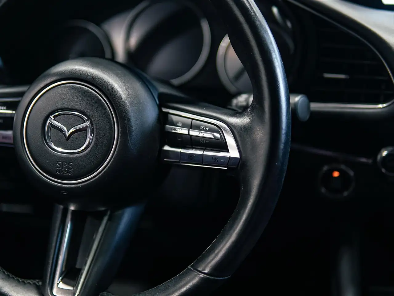 Mazda 3 снимка Mazda 3