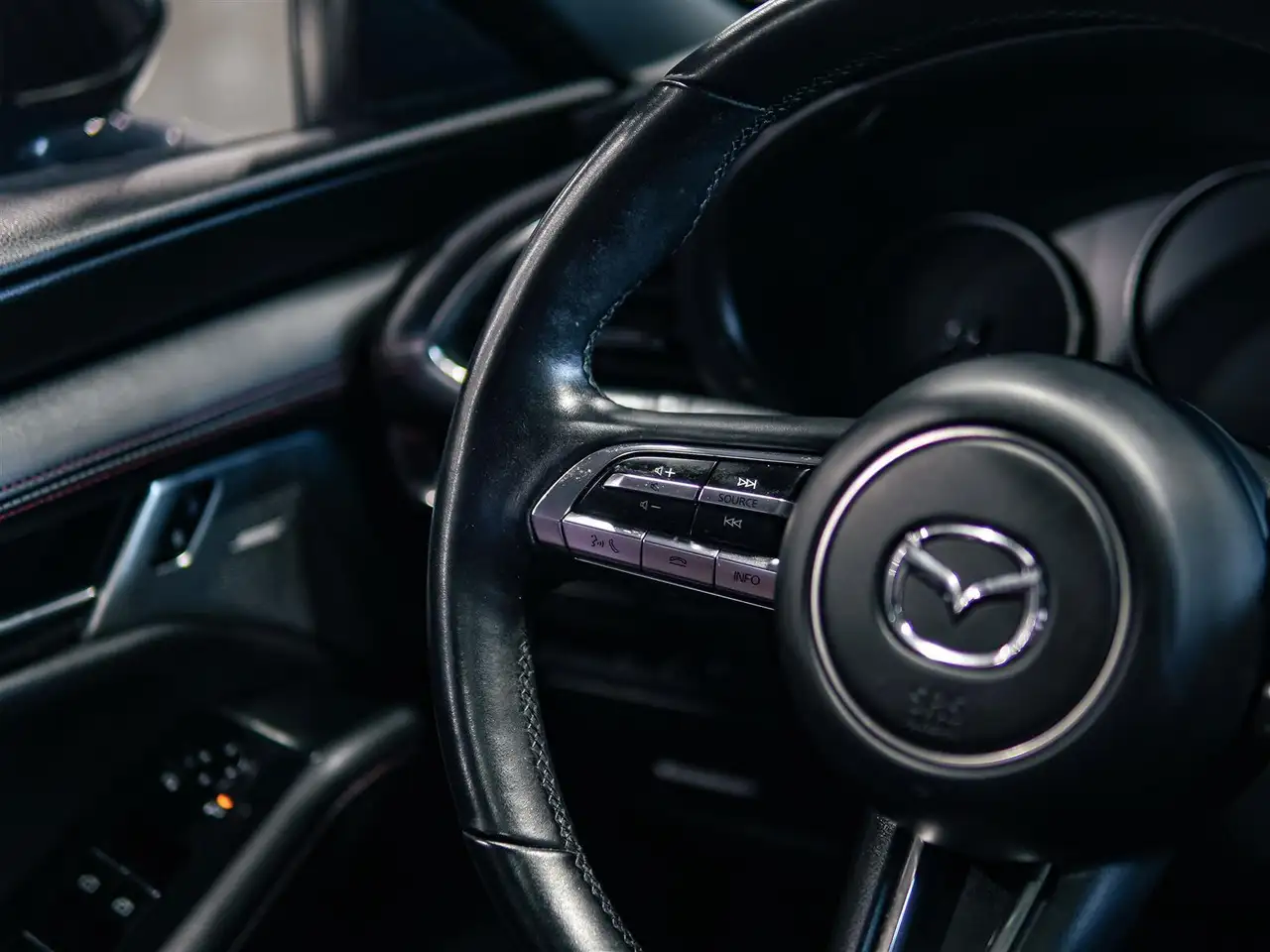 Mazda 3 снимка Mazda 3