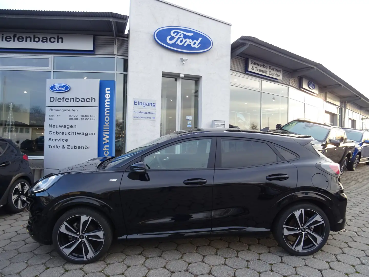 Ford Puma 1.0 Ecoboost ST-Line X +Panorama+Kamera+LED+19" Schwarz - 1