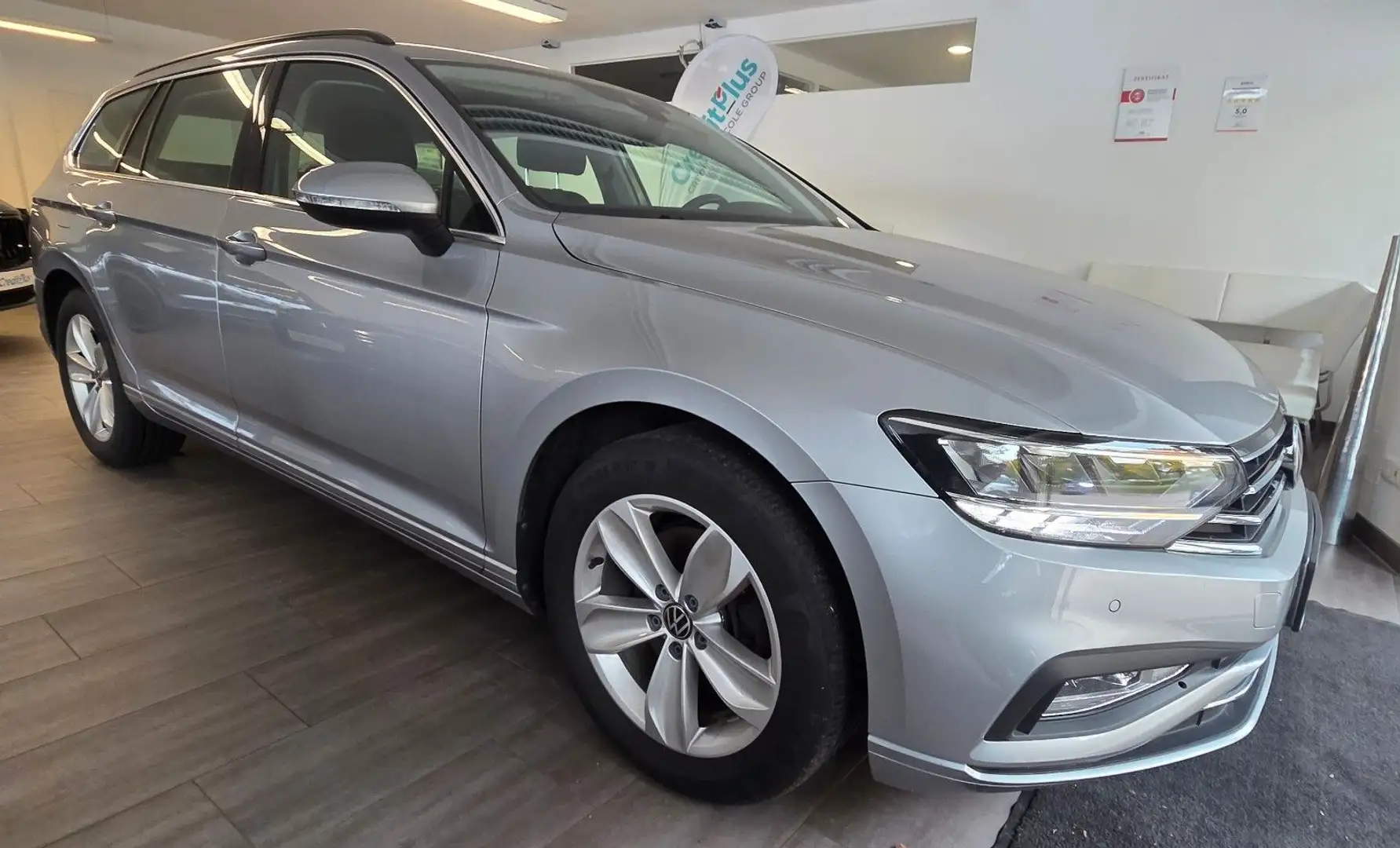 Volkswagen Passat Variant Business Prem*Winter*Lane*Massage Argent - 1