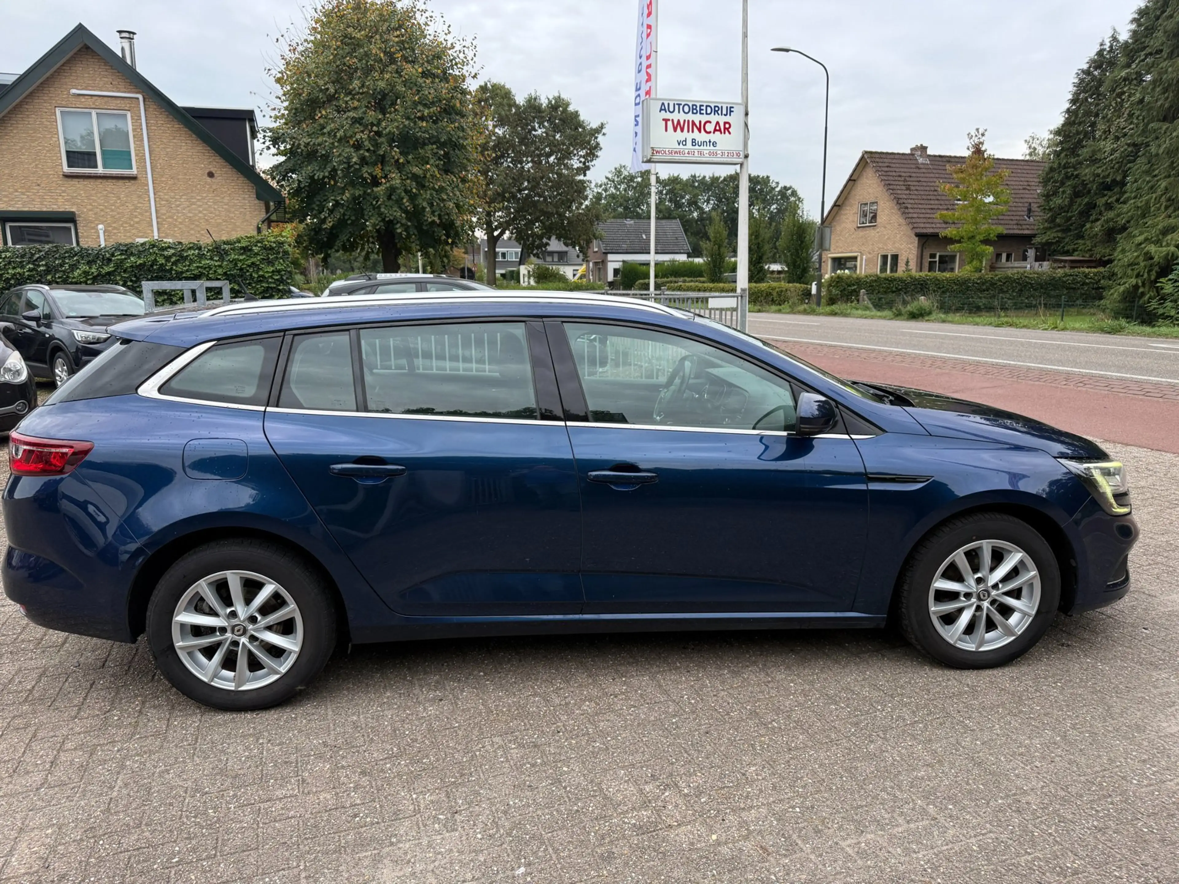 Renault Megane Estate 1.5 Blue dCi Limited ECC NAVI LMV CRUISE PD — photo 4