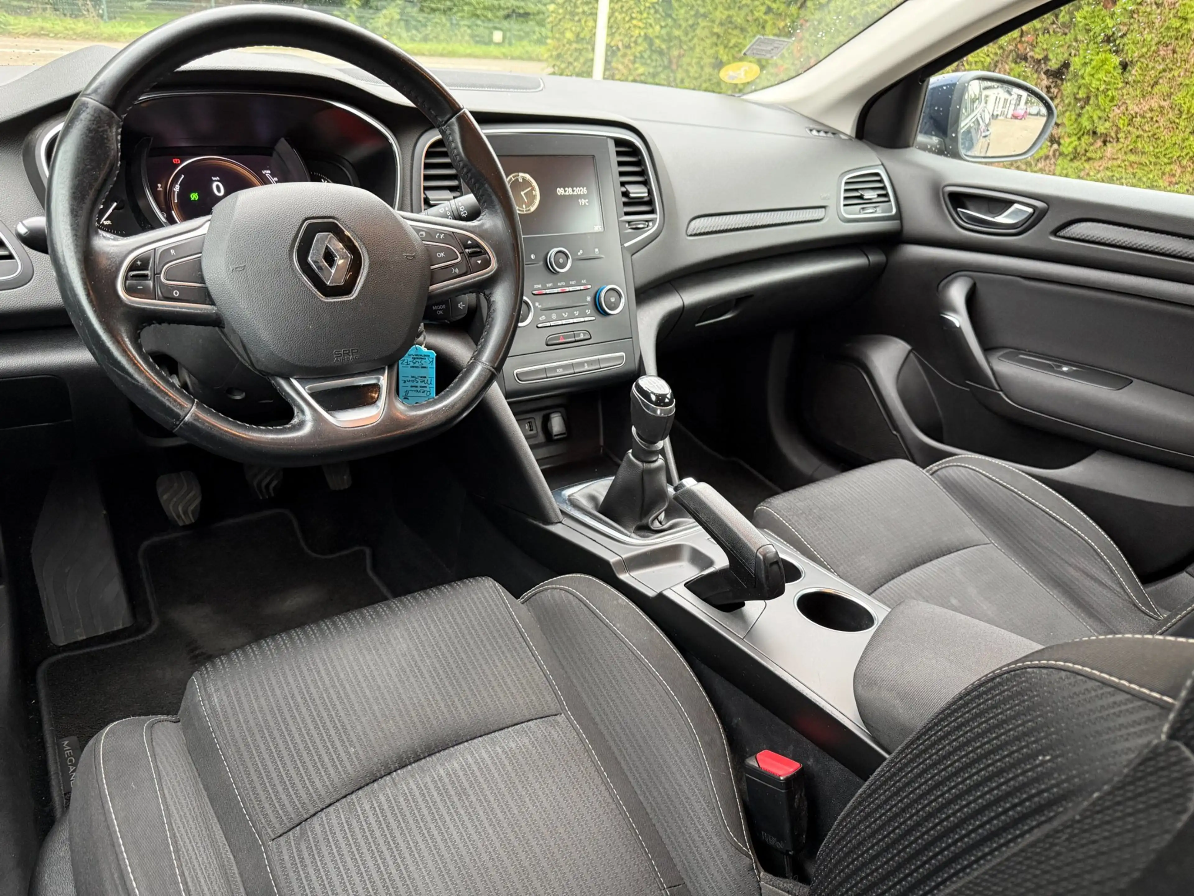 Renault Megane Estate 1.5 Blue dCi Limited ECC NAVI LMV CRUISE PD — photo 3